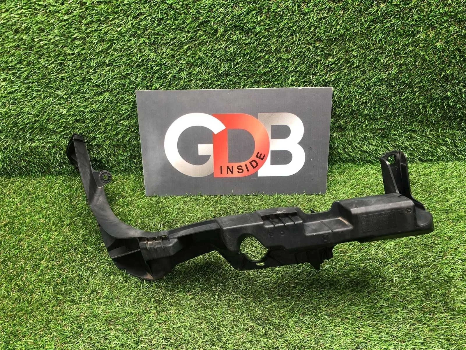 Кронштейн фары BMW X1 04.07.2011 51642990180 E84 N52B30A, передний правый