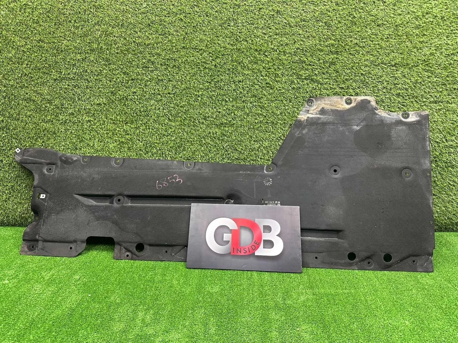 Защита днища BMW 1 series 28.04.2012 51757241834 F20 N13B16A, правая