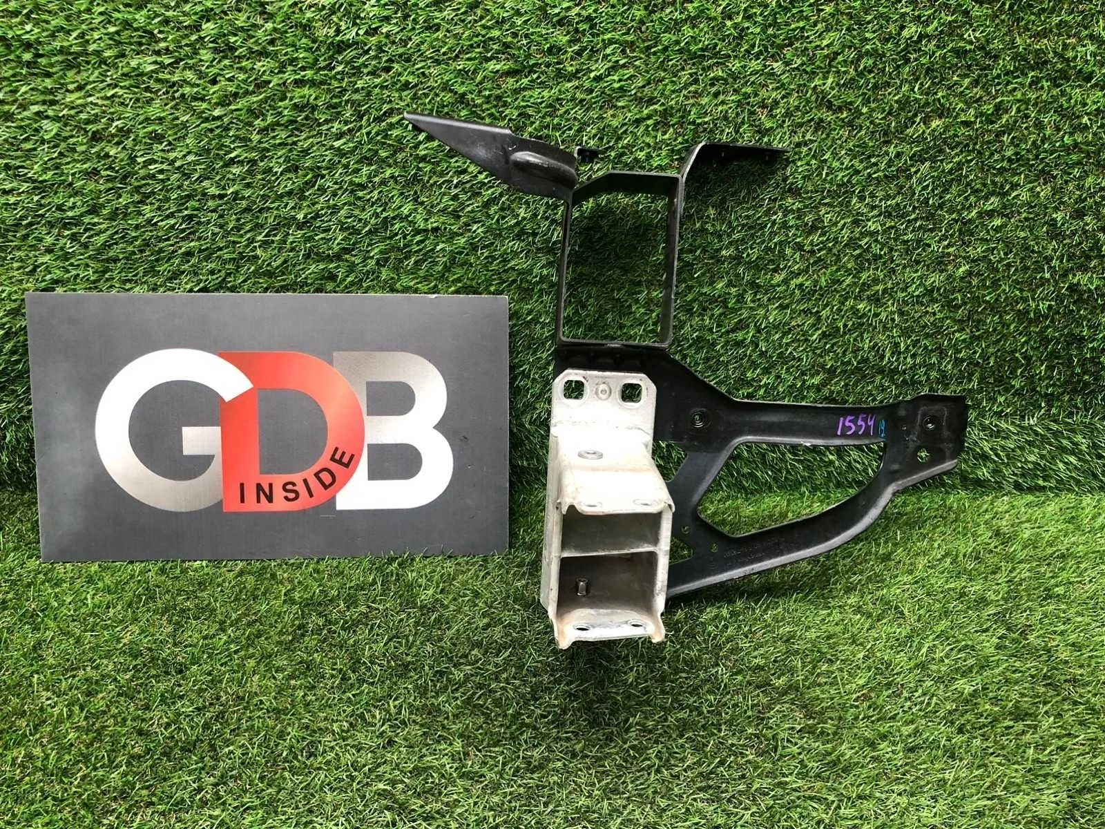 Кронштейн фары BMW 5 series 08.02.2007 51647163483 E60 N52B30A, левый