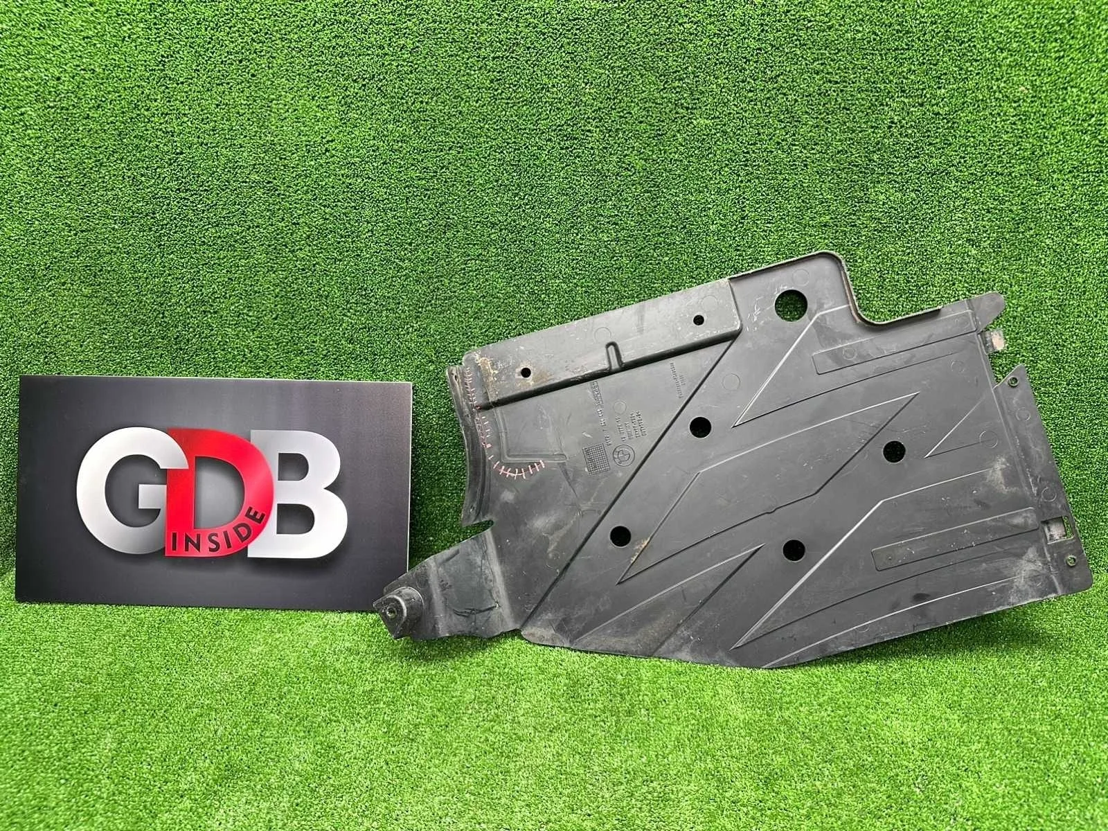 Защита днища BMW 3 series 51757258049 F30, задняя левая