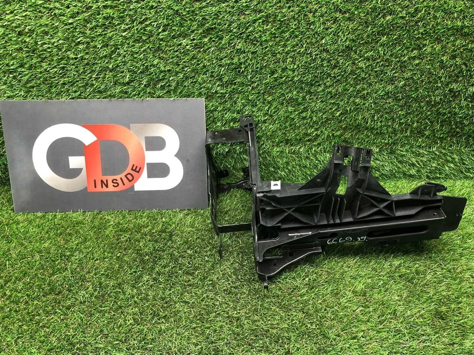 Кронштейн фары BMW 5 series 2010 51647200793 F10 N52B25AF, передний левый