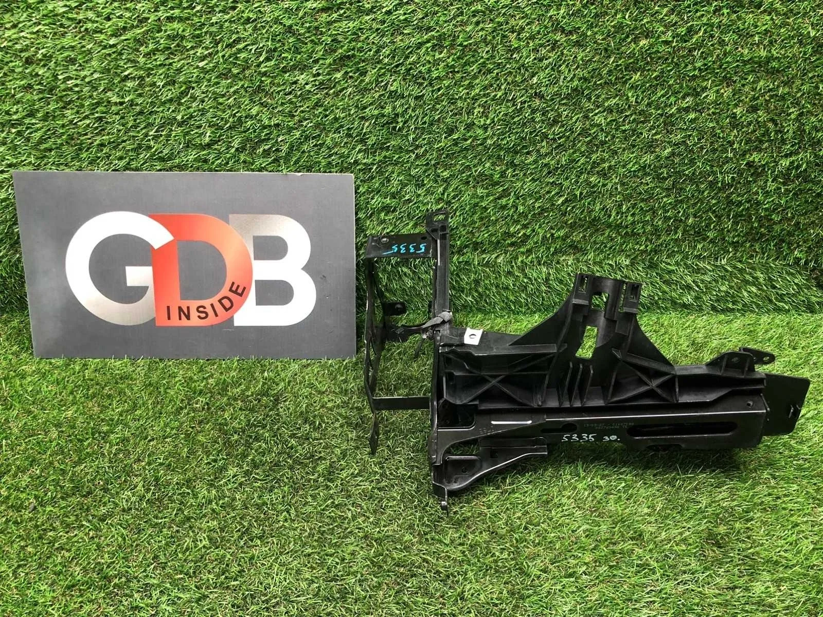 Кронштейн фары BMW 5 series 2013 51647200793 F10 N55B30A, передний левый