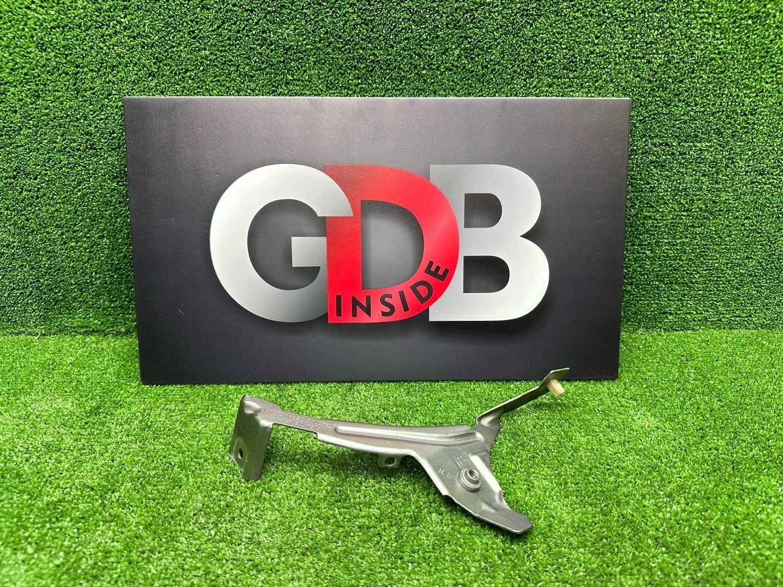 Кронштейн крыла BMW 5 series 26.10.2009 51647161452 E60 N52B25A, передний правый