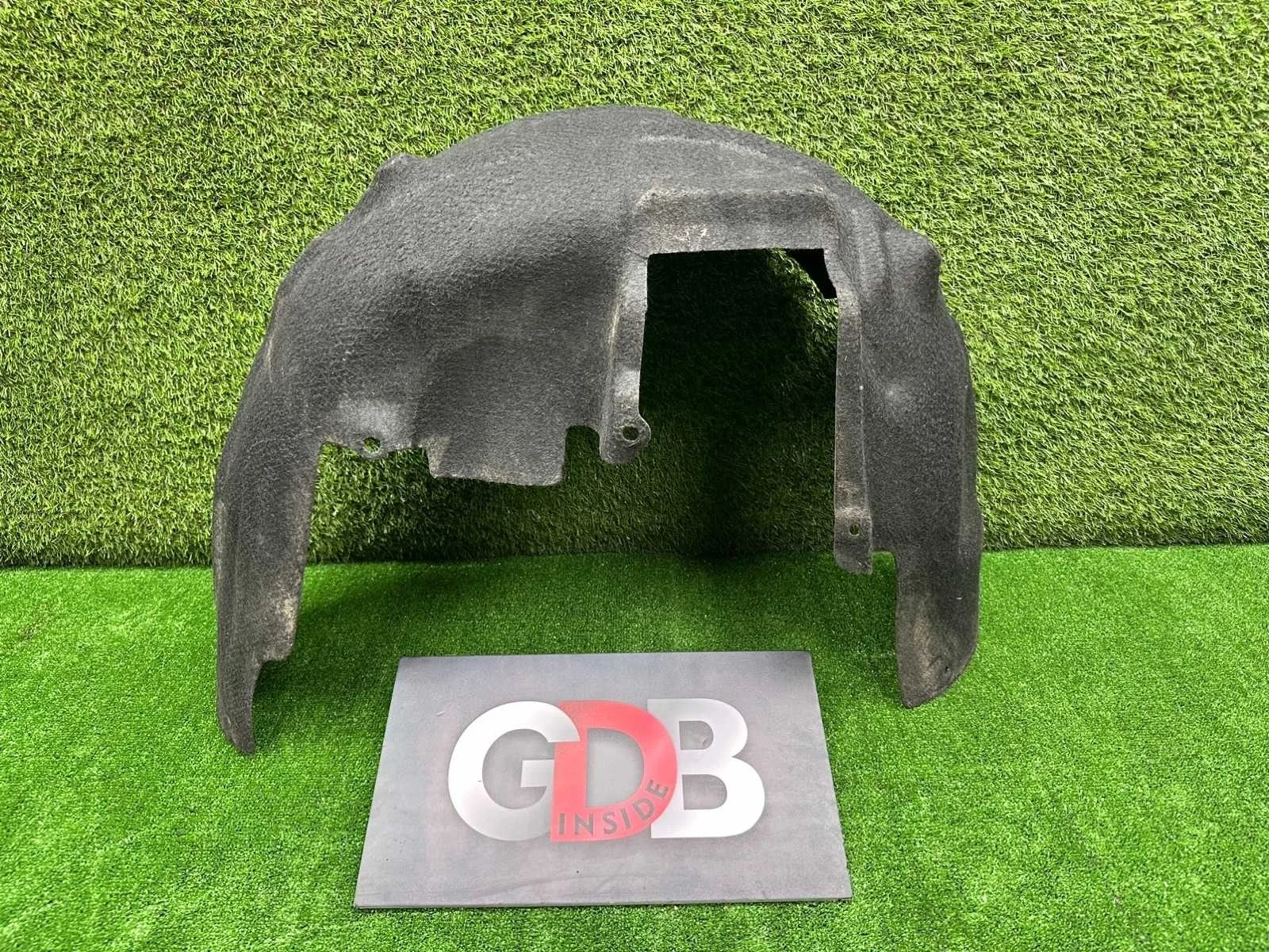 Подкрылок BMW 1 series 23.10.2012 51717241858 F20 N13B16A, задний правый