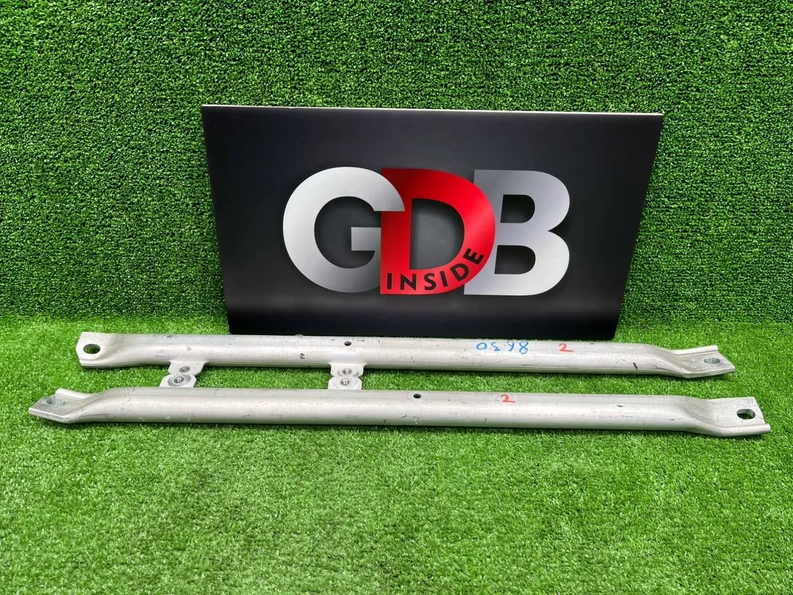 Распорка BMW X3 2012 51617210319 F25 N20B20A, передняя