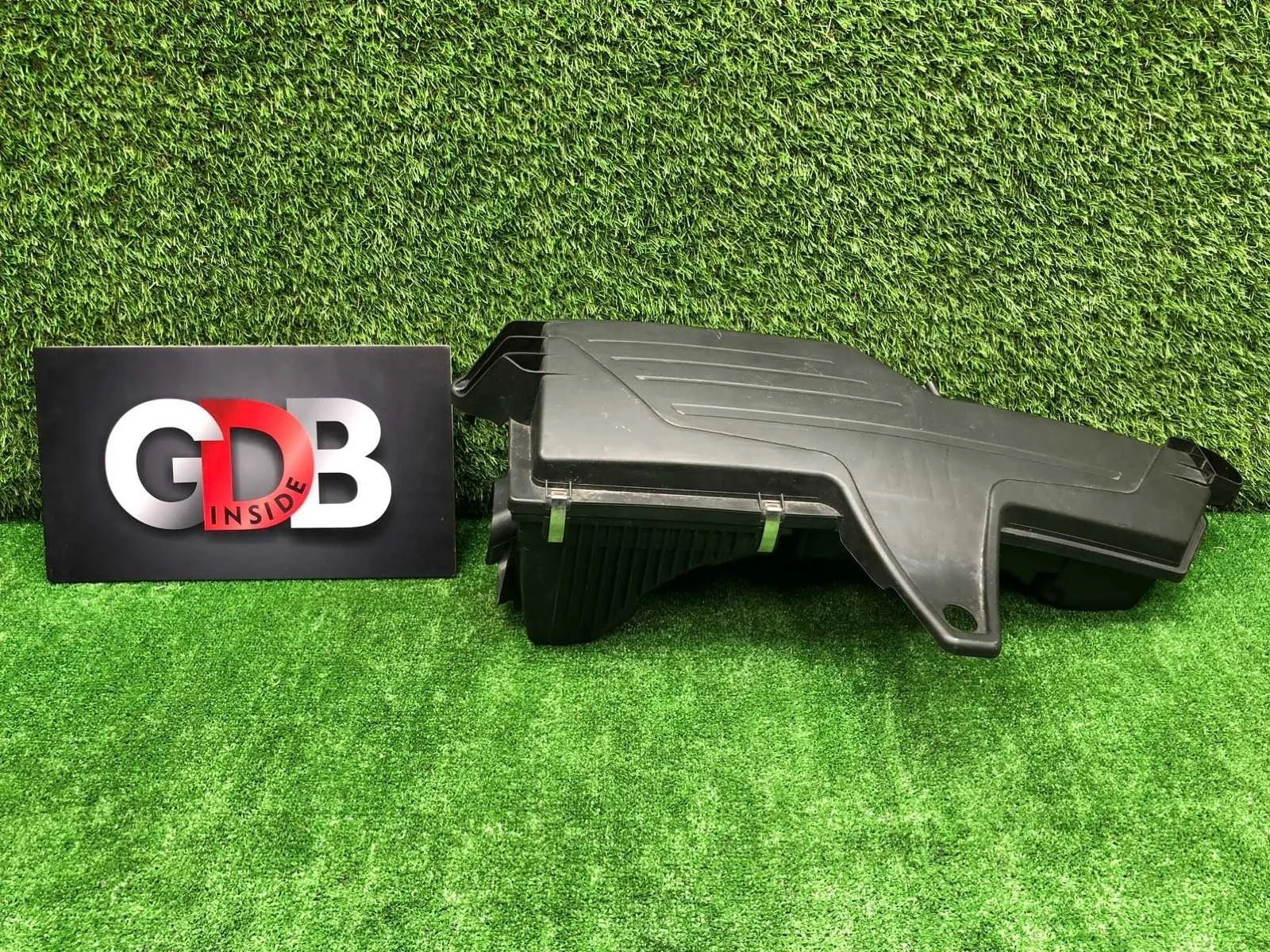 Корпус воздушного фильтра Bmw 1 Series 18.05.2015 13717597582 F20 N13B16A