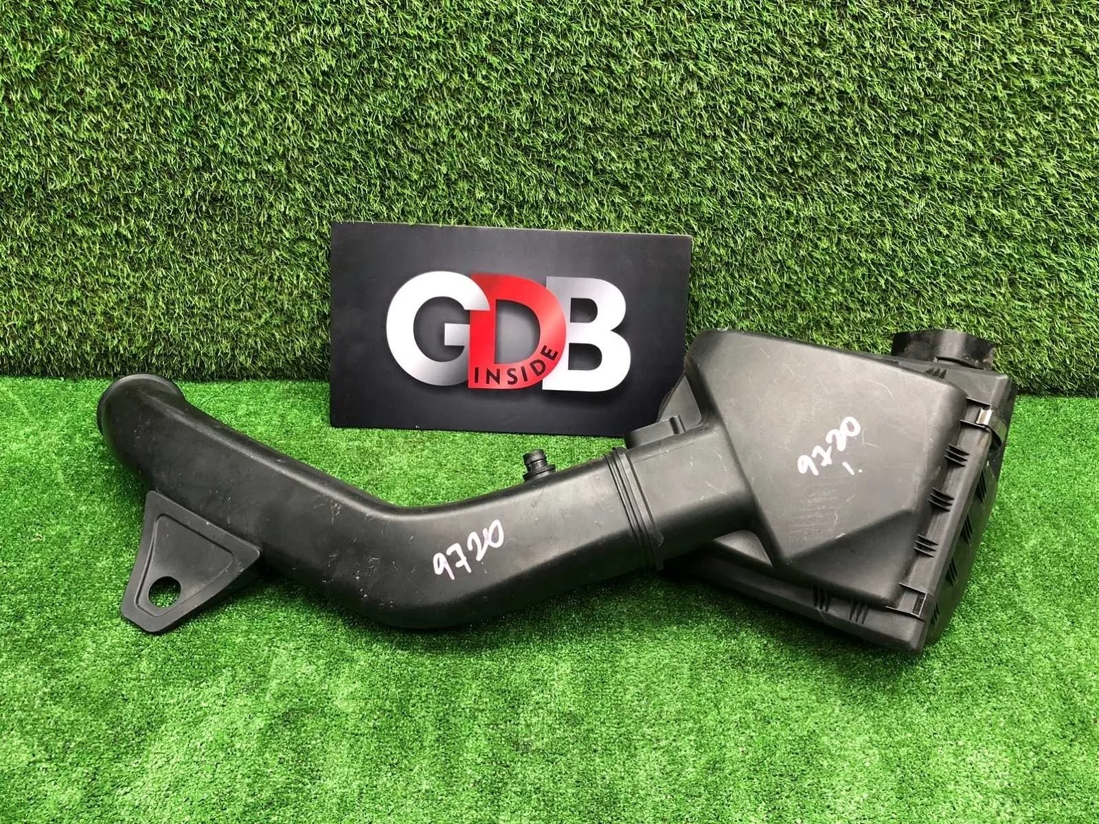 Корпус воздушного фильтра Bmw 3 Series 15.10.2012 13717605654 F30 N55B30A