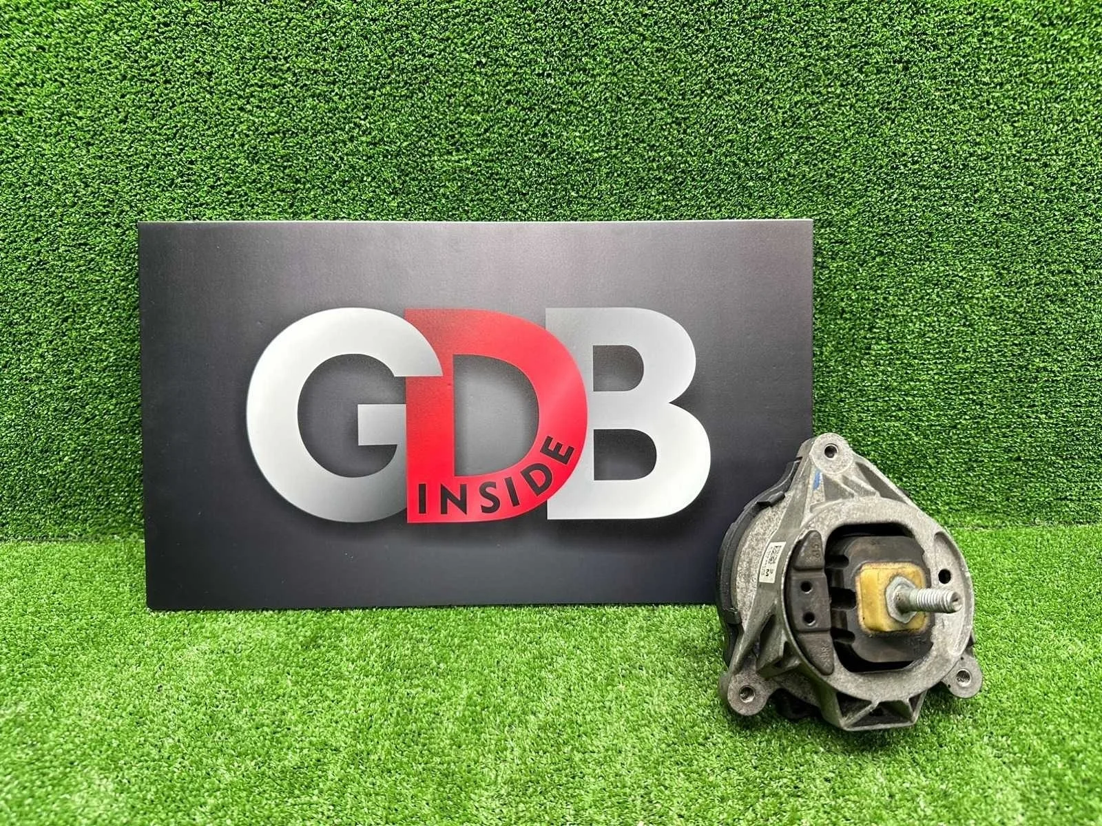 Подушка двигателя BMW 1 series 25.10.2014 22116854251 F20 N13B16A, передняя левая