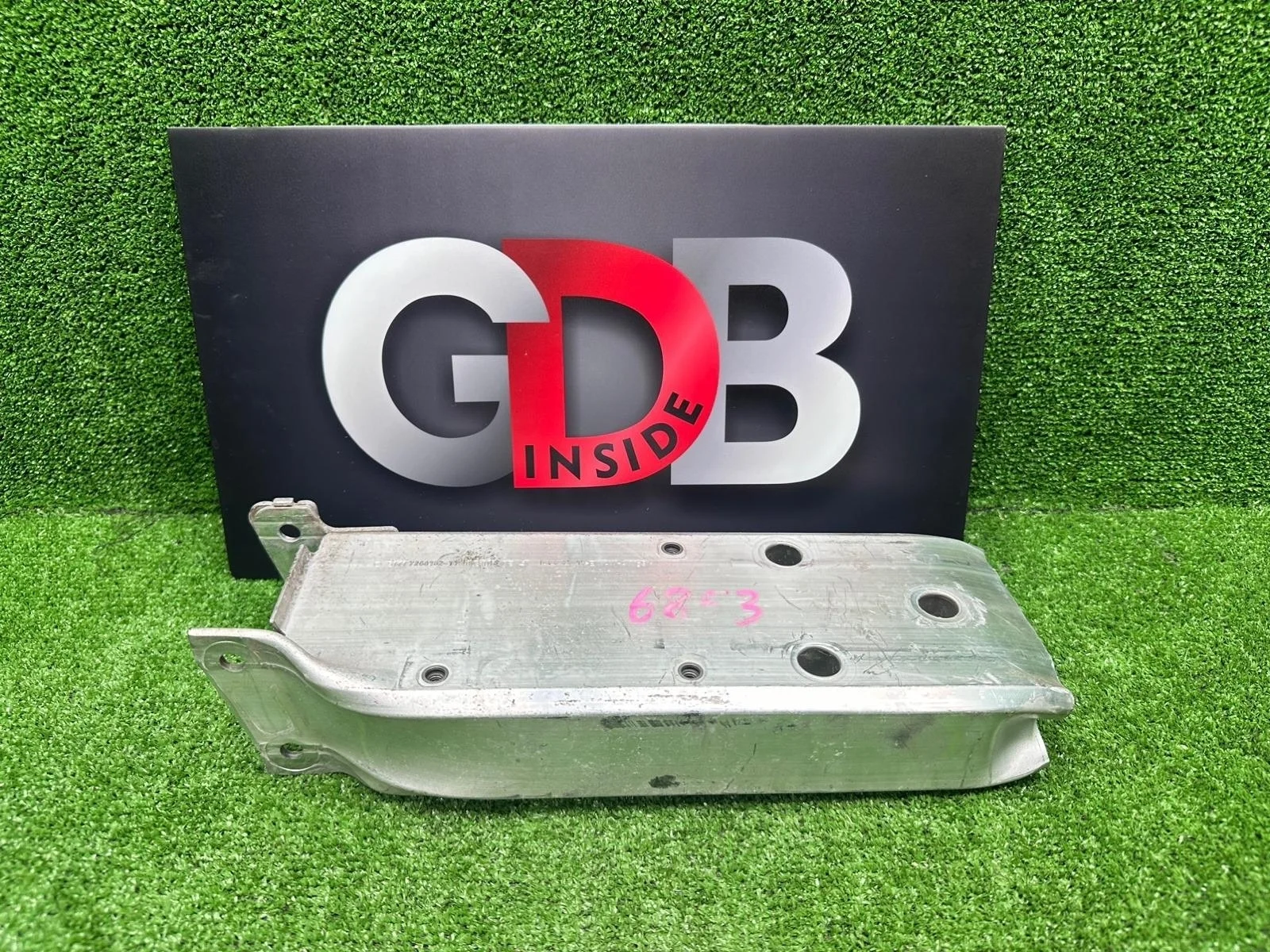 Крепление усилителя бампера Bmw 1 Series 28.04.2012 51117266192 F20 N13B16A, переднее правое