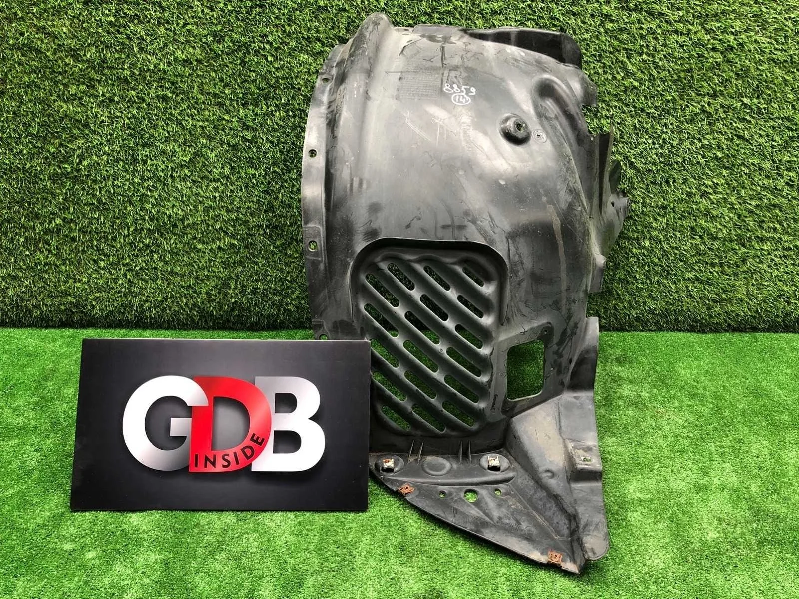 Подкрылок BMW X3 01.02.2012 51717213642 F25 N52B30A, передний правый