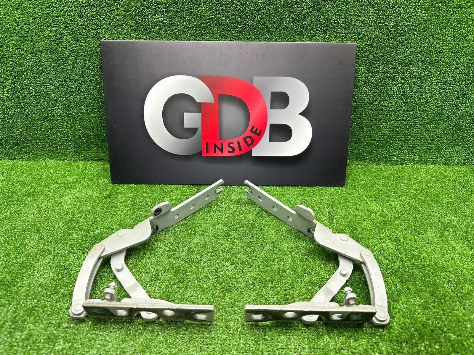 Петли капота BMW 7 series 30.01.2007 41617210671 E65 N62B40A