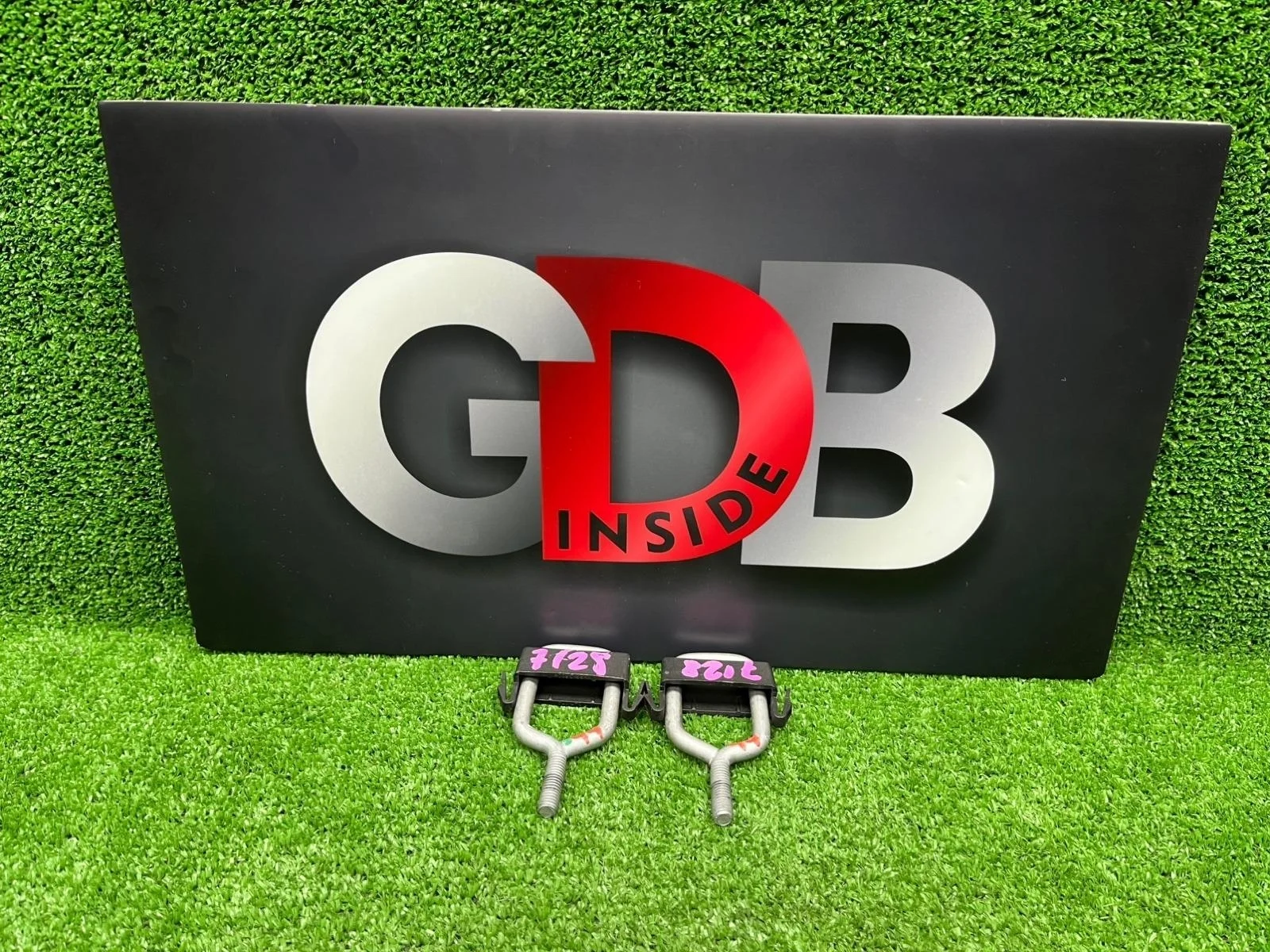 Скоба замка капота BMW 1 series 23.10.2012 51237247080 F20 N13B16A, передняя