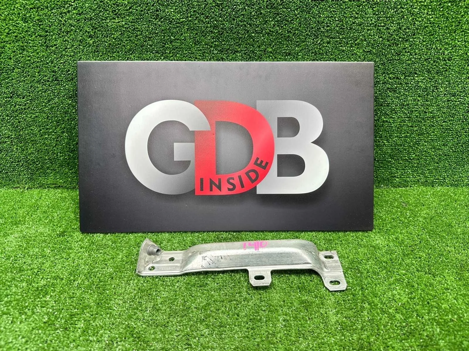 Крепление усилителя бампера Bmw 5 Series 26.11.2010 51117158893 F11 N52B25AF, левое