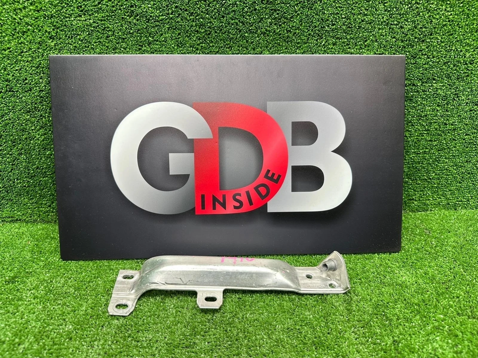 Крепление усилителя бампера Bmw 5 Series 26.11.2010 51117158894 F11 N52B25AF, правое