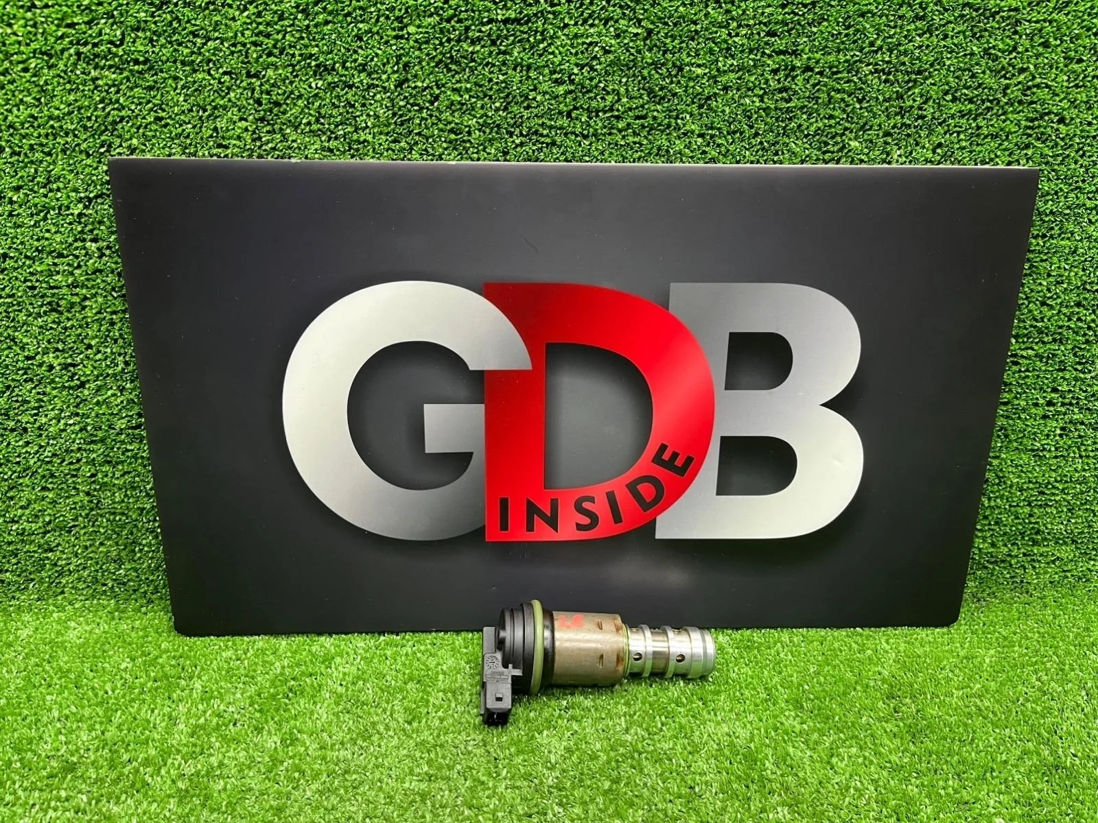 Клапан электромагнитный изменения фаз ГРМ BMW 7 series 30.01.2007 11367560462 E65 N62B40A