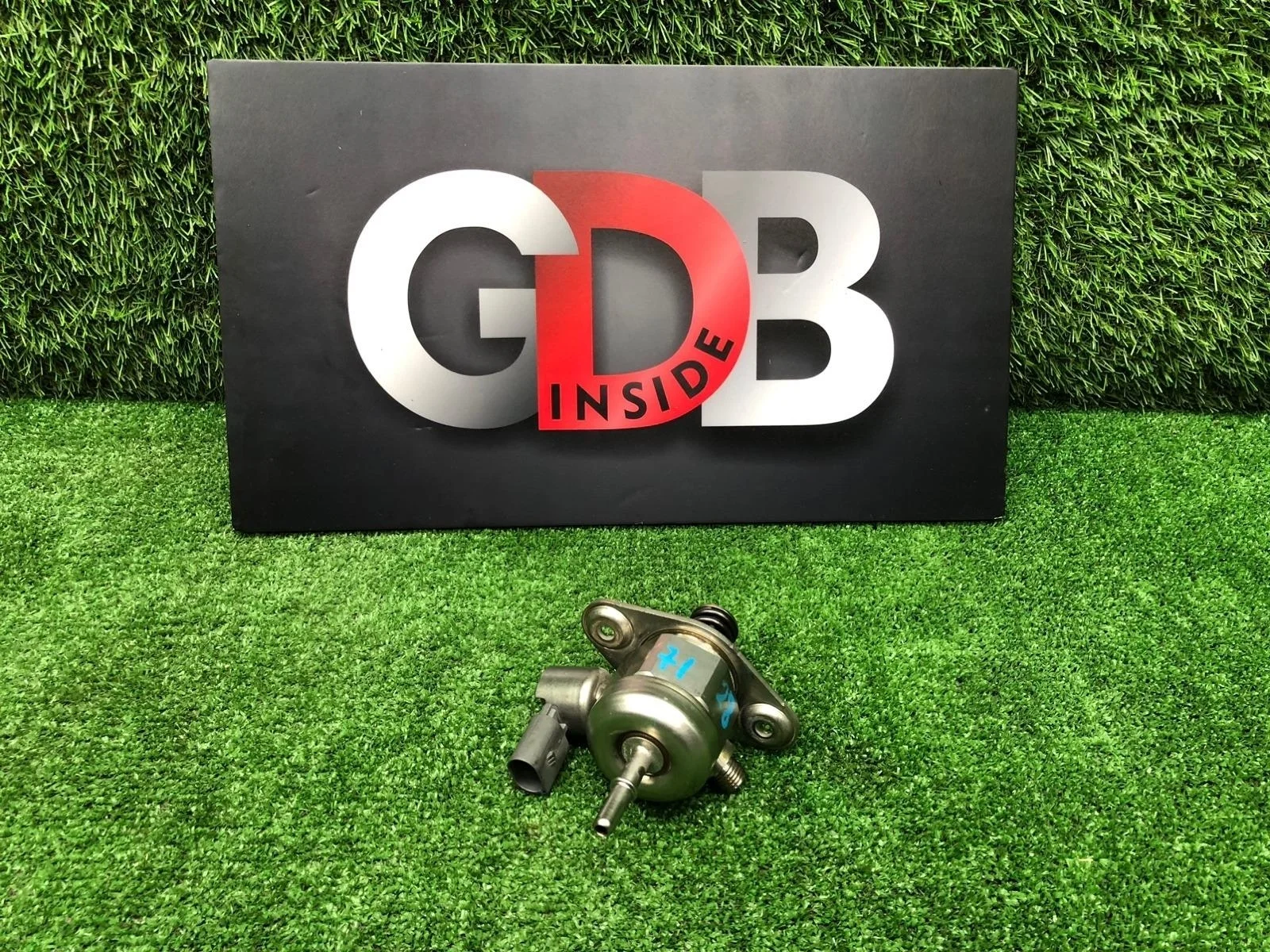 ТНВД Bmw 1 Series 23.10.2012 13518605103 F20 N13B16A