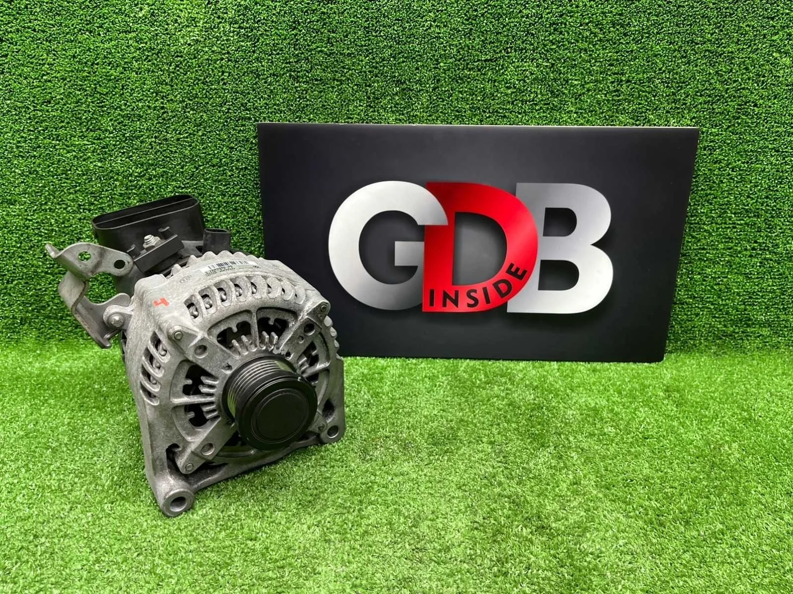 Генератор BMW 1 series 25.10.2014 12317605060 F20 N13B16A