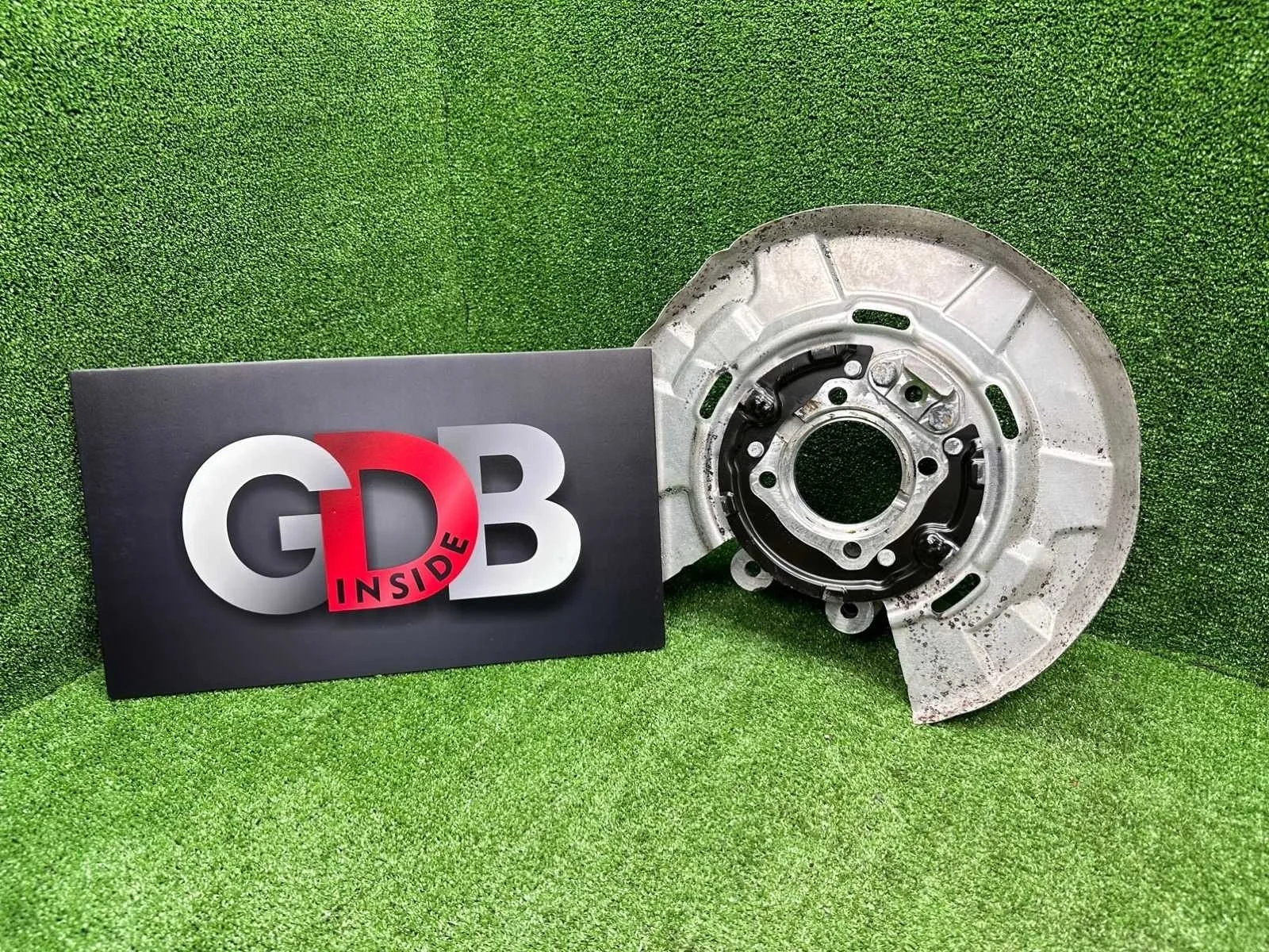 Кулак поворотный BMW 7 series 08.05.2013 33326796497 F01 N55B30A, задний левый