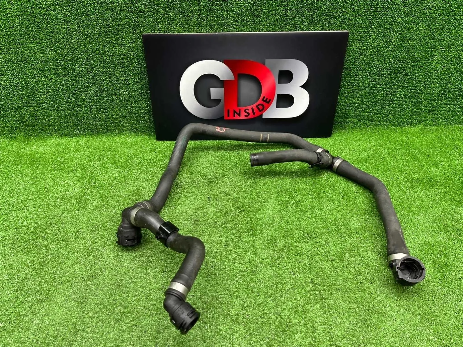 Патрубок системы охлаждения BMW 1 series 25.10.2014 17127596834 F20 N13B16A