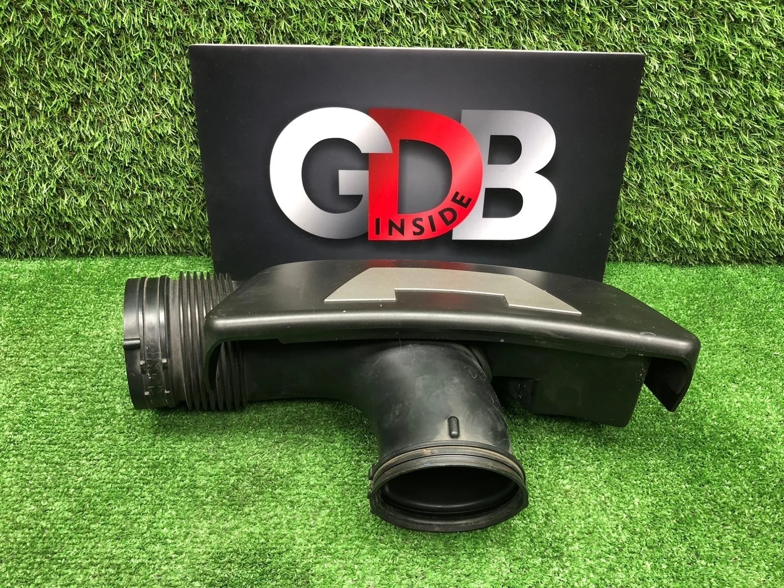 Патрубок воздушного фильтра BMW 5 series 09.03.2007 13717533931 E60 N62B40A