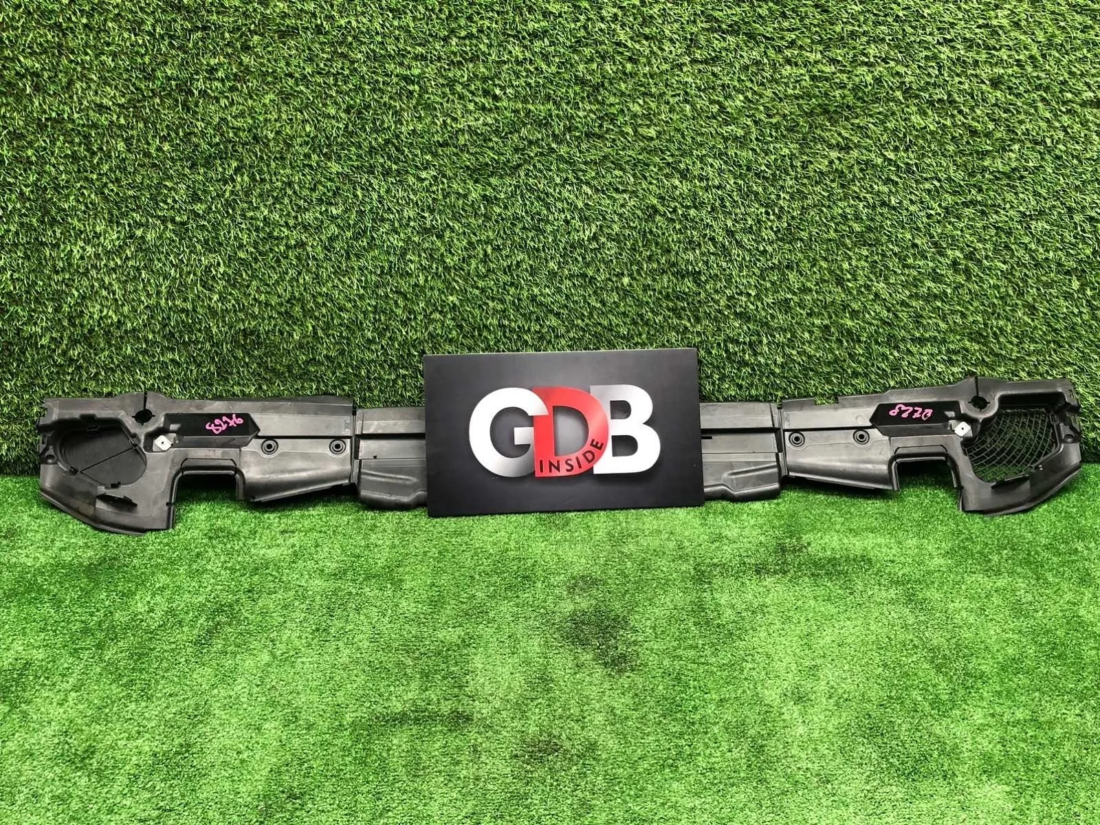 Воздуховод радиатора BMW 5 series 10.2009 51747176719 E60 N52B25A, передний