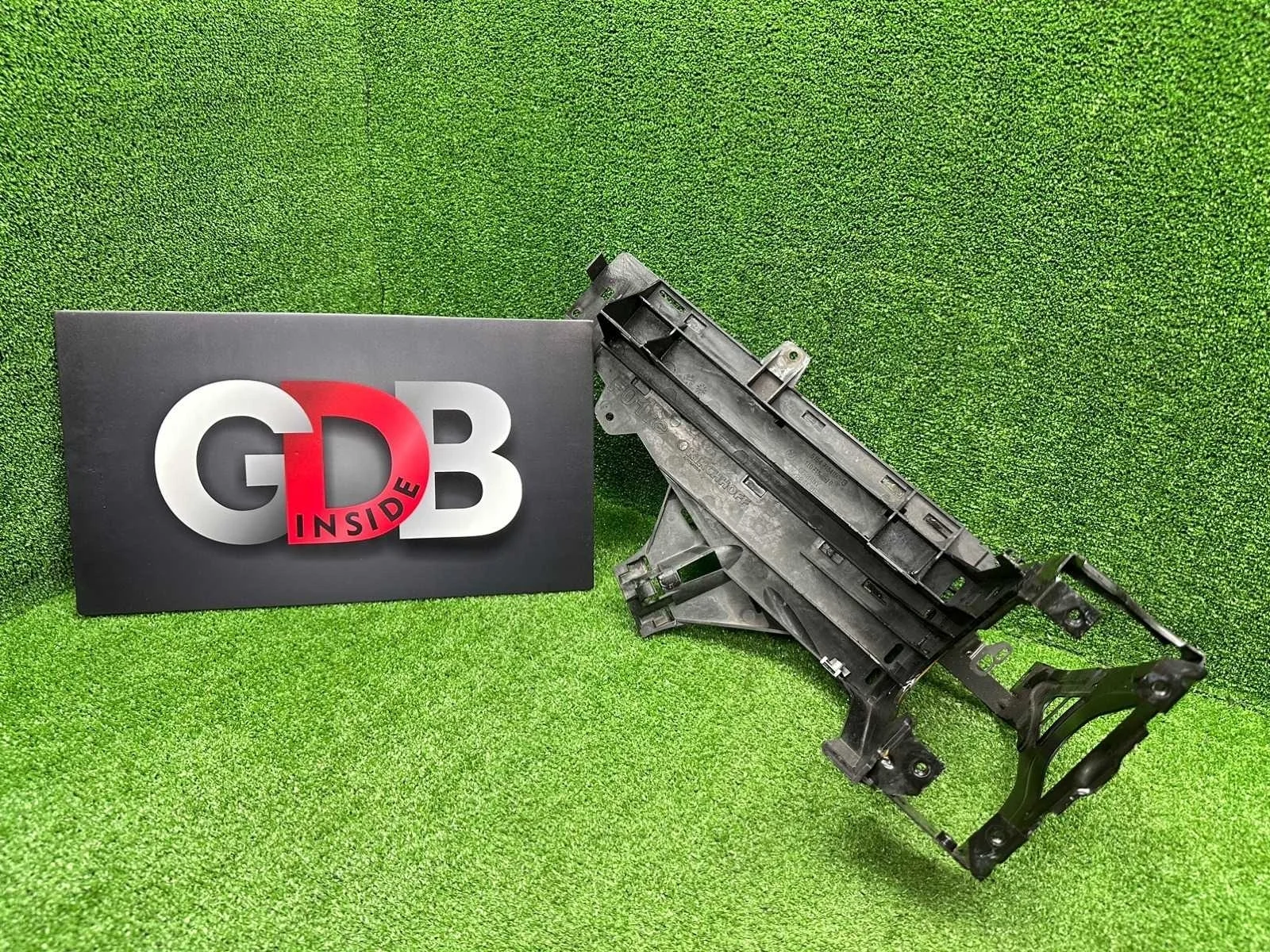 Кронштейн фары Bmw 7 Series 10.08.2012 51647184160 F01 N55B30A, передний правый