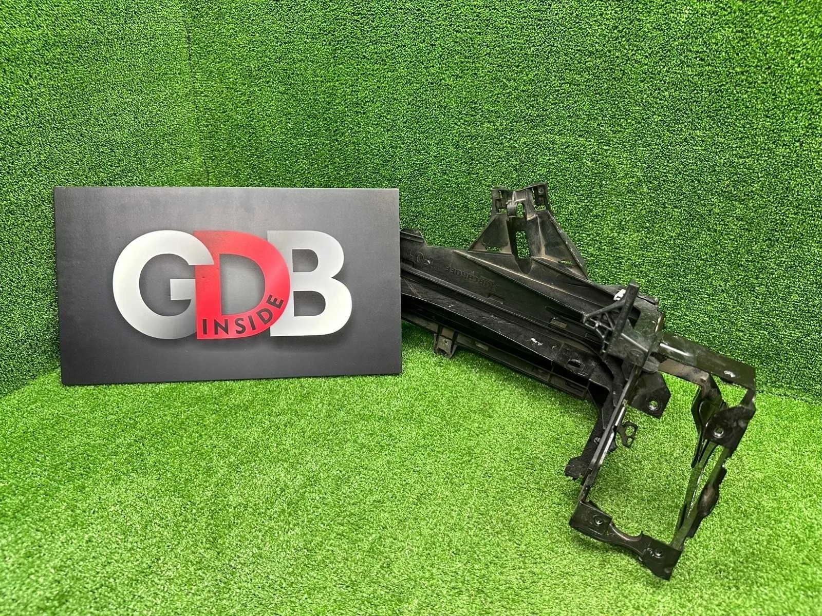 Кронштейн фары Bmw 7 Series 08.05.2013 51647184159 F01 N55B30A, передний левый