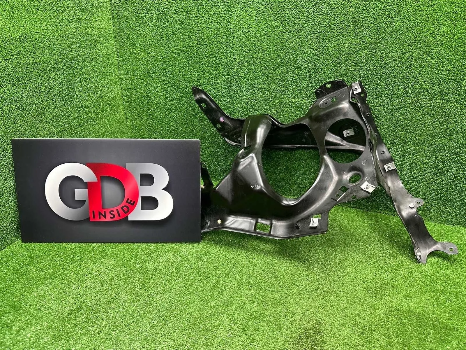 Кронштейн фары Bmw 7 Series 30.01.2007 51717022967 E65 N62B40A, передний левый