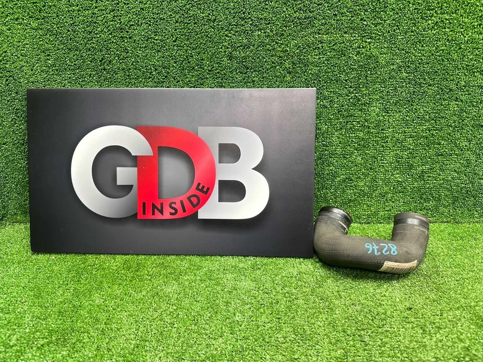 Патрубок системы охлаждения BMW 5 series 30.10.2008 11537521049 E60 N52B25A