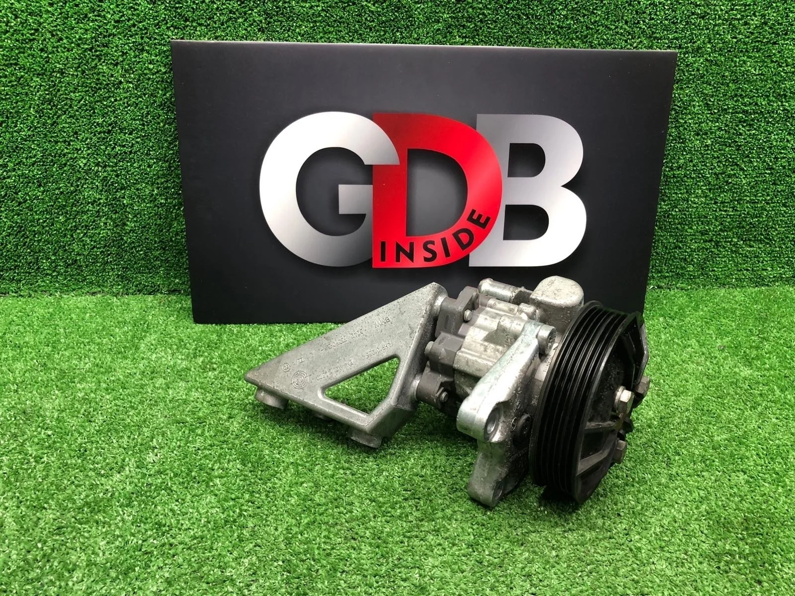 Насос гидроусилителя руля BMW 5 series 17.05.2006 32416769766 E60 N52B25A