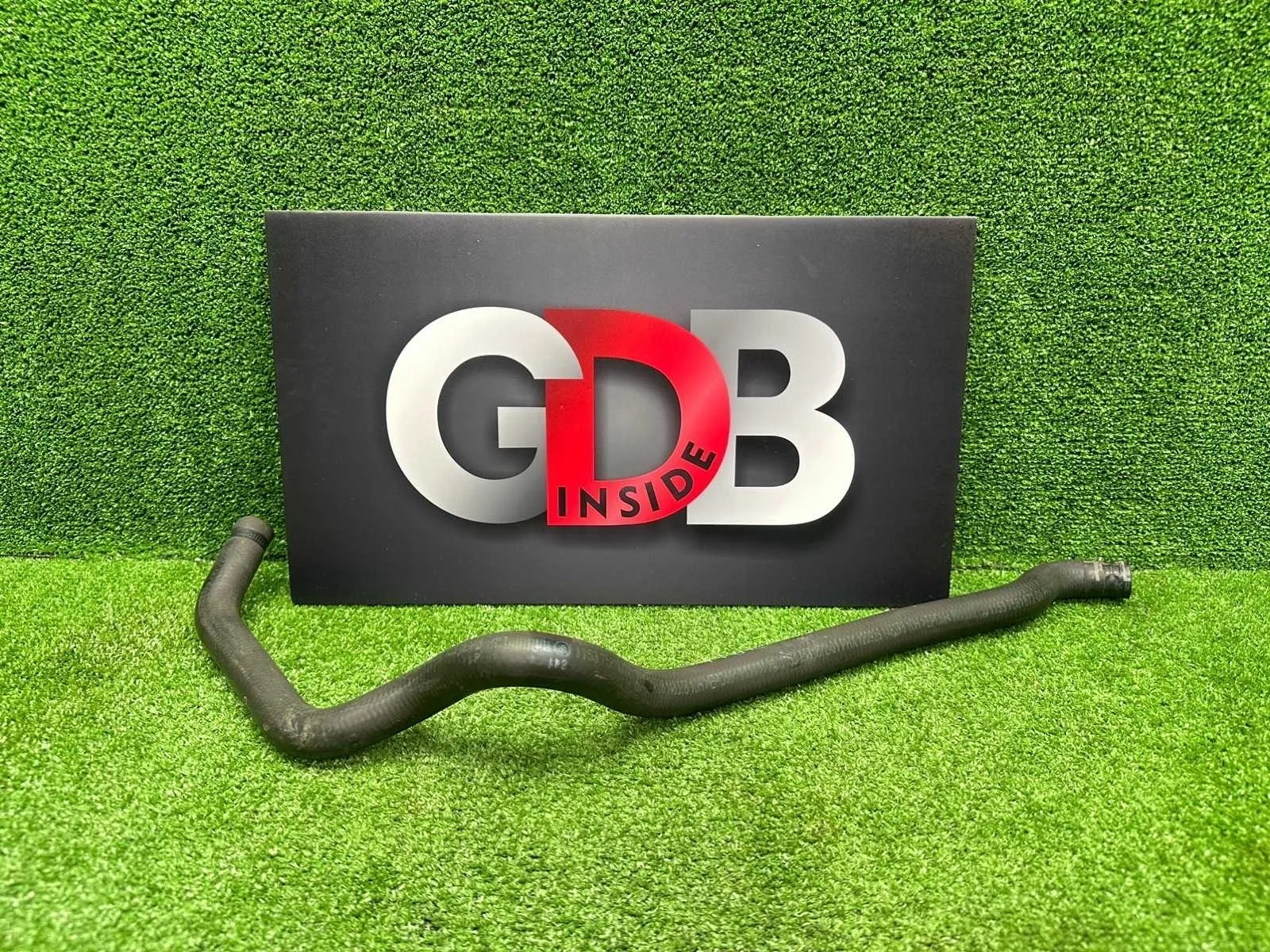 Патрубок системы охлаждения BMW 5 series 23.09.2010 11537581872 F11 N52B25AF