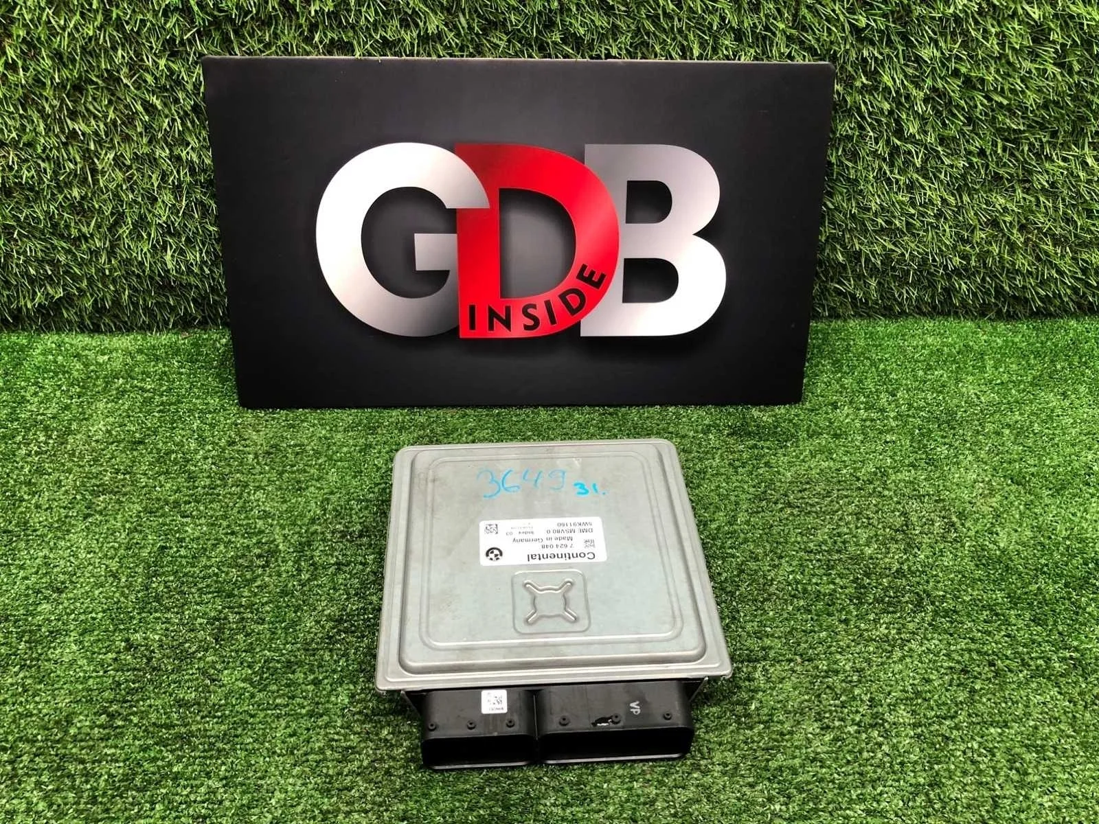 Блок управления двигателем DME BMW X1 04.07.2011 12148613000 E84 N52B30A