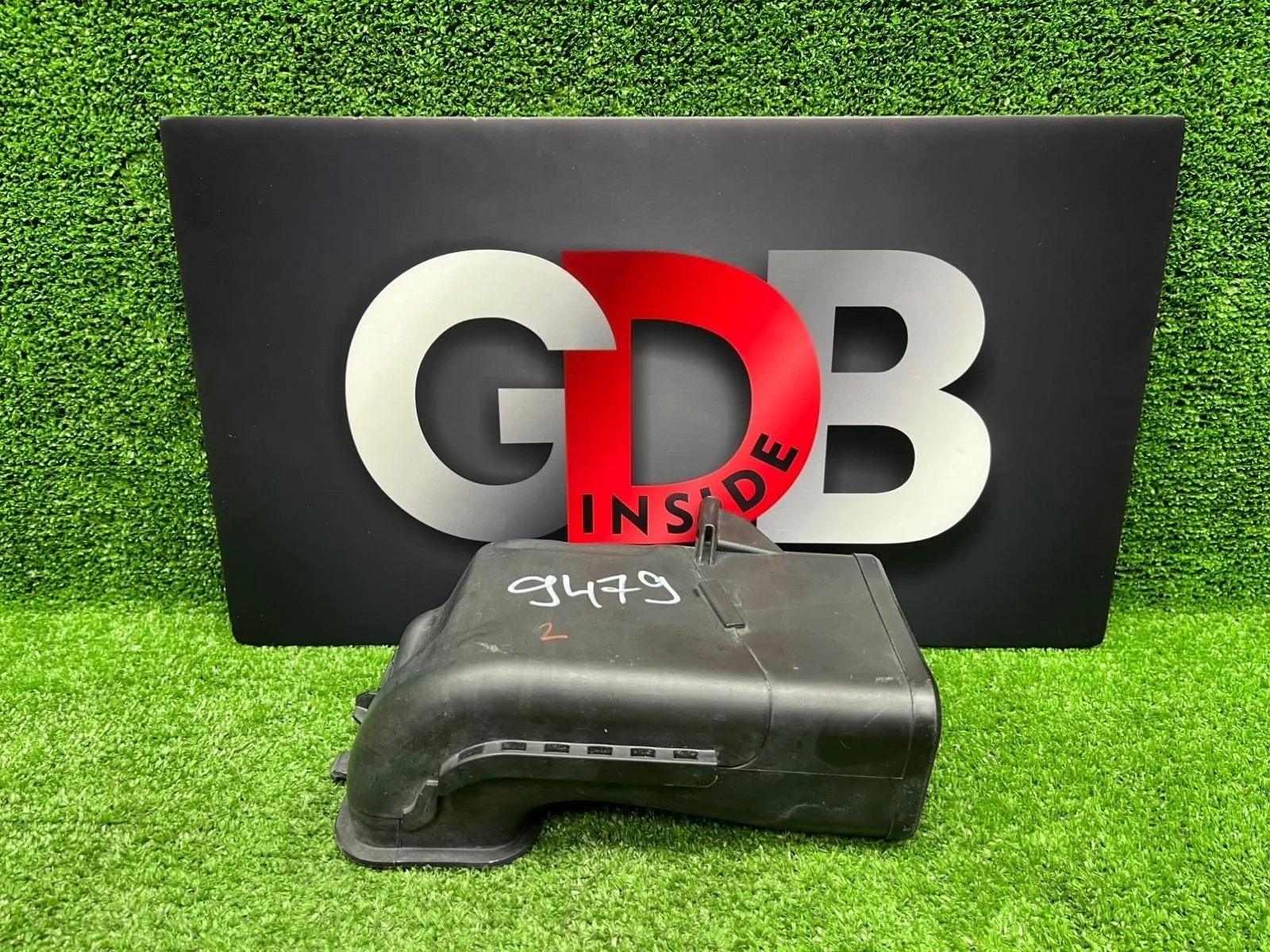 Воздухозаборник BMW 5 series 2012 13717577471 F10 N20B20B, передний левый