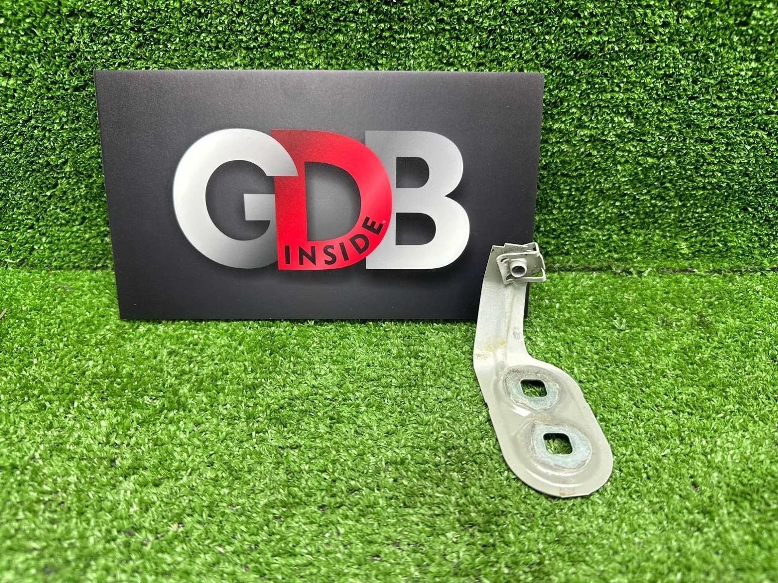 Кронштейн крыла BMW 5 series 18.01.2011 41357207205 F10 N52B25AF, передний левый