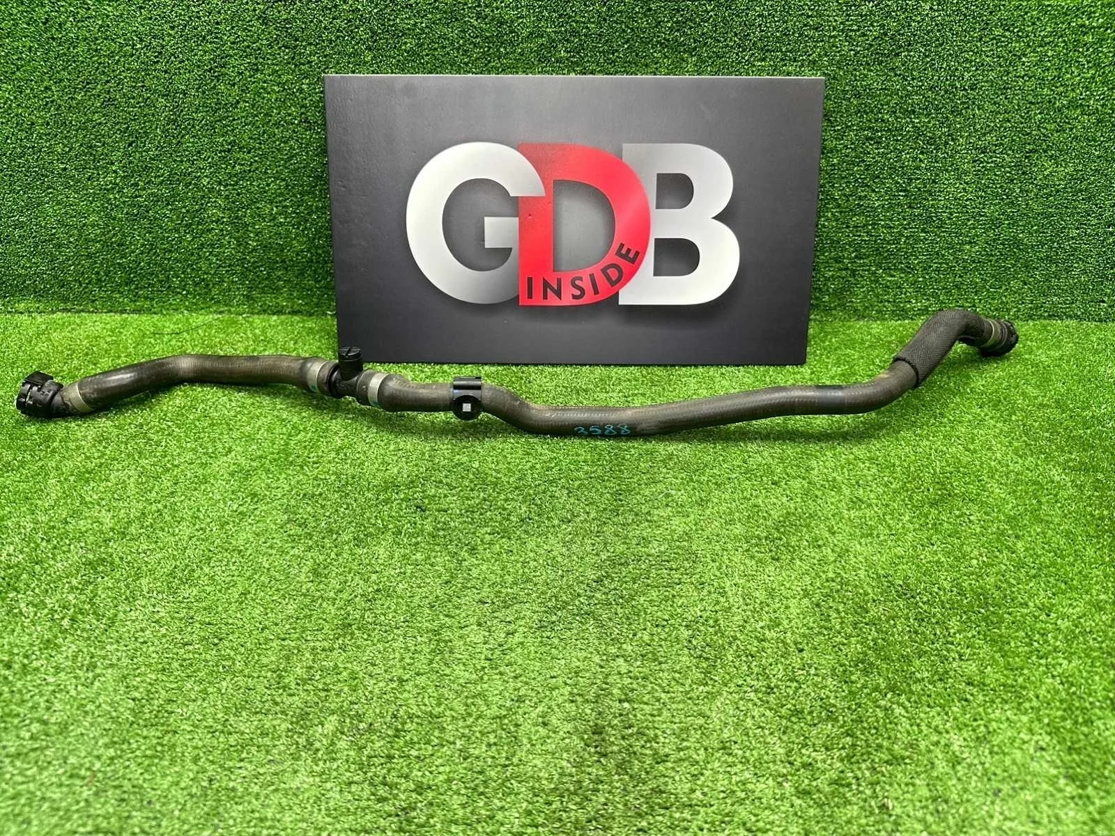 Патрубок системы охлаждения BMW 5 series 20.02.2013 17127619688 F10 N20B20B