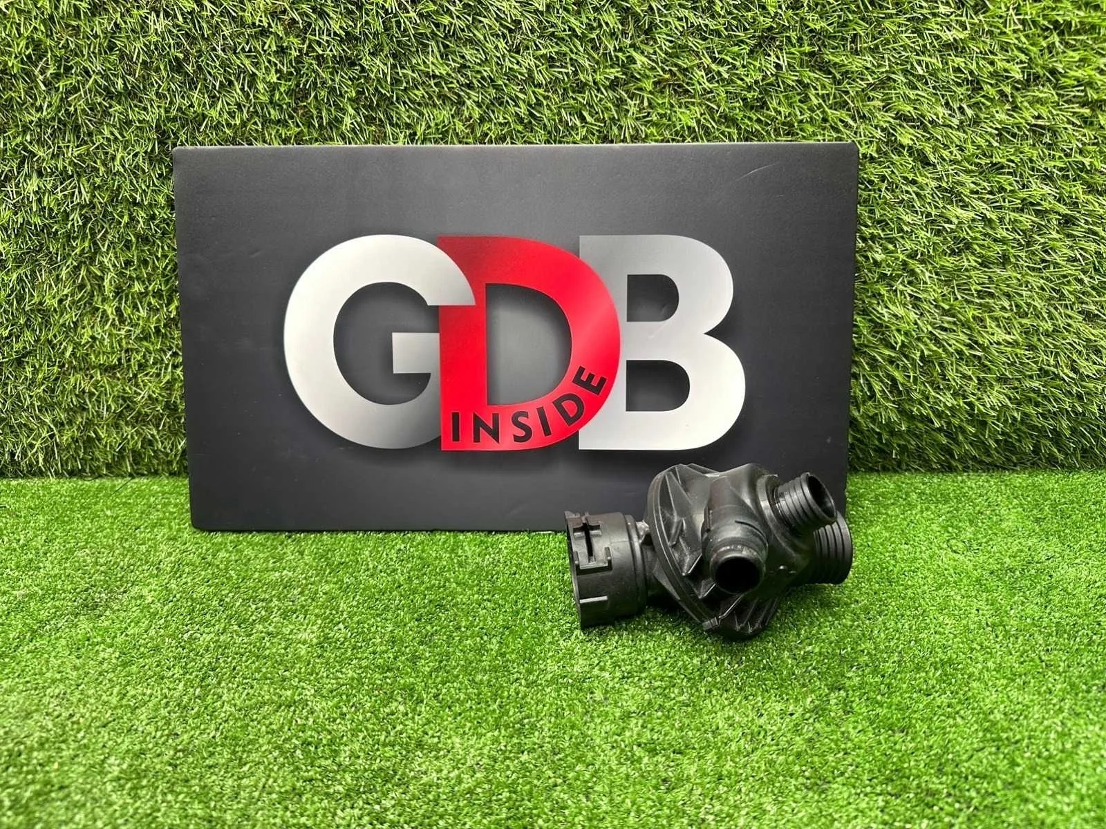 Термостат Bmw 3 Series 28.01.2013 11537598865 F30 N55B30A