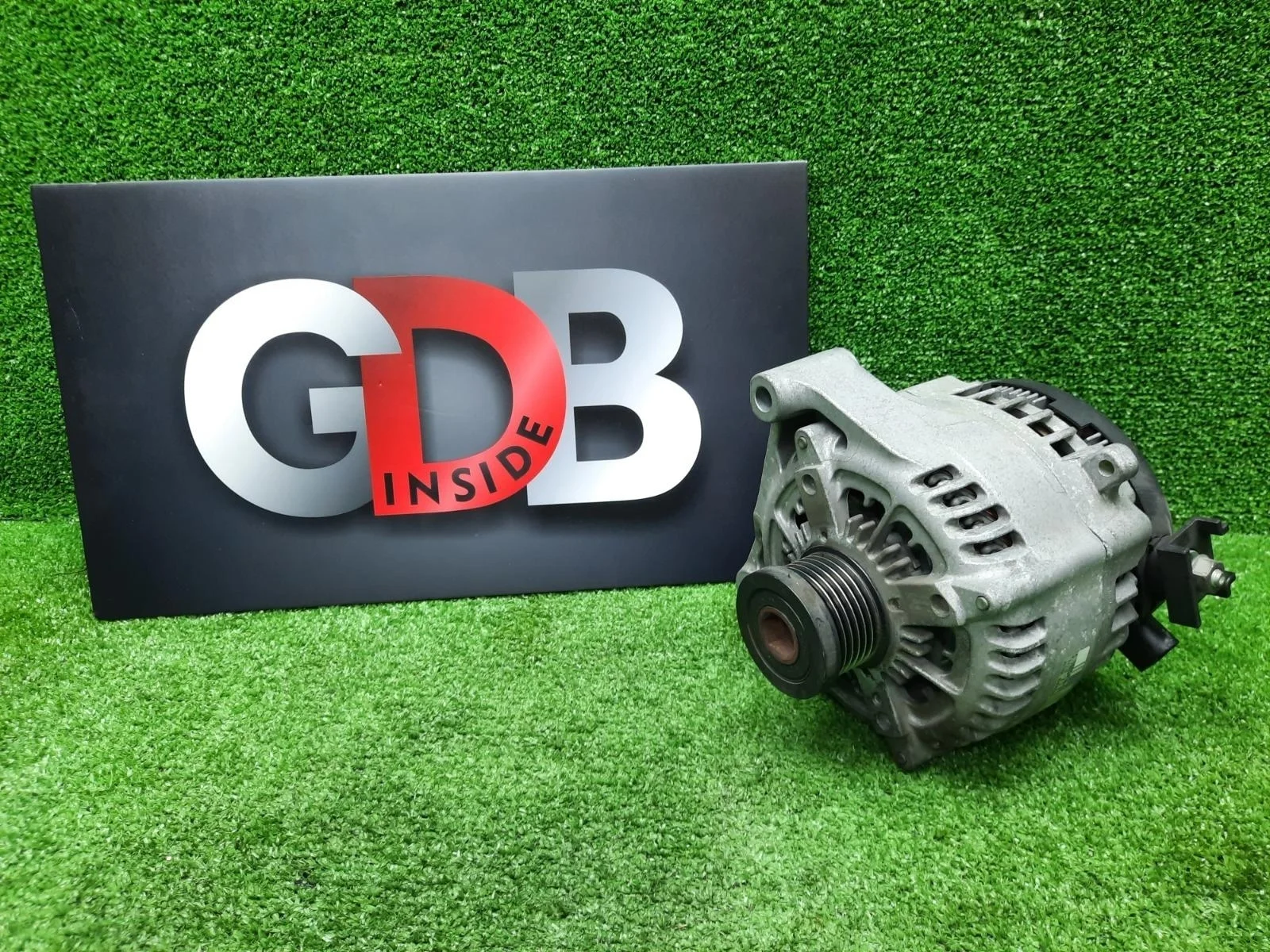 Генератор BMW 3 series 16.01.2013 12317605478 F30 N20B20B