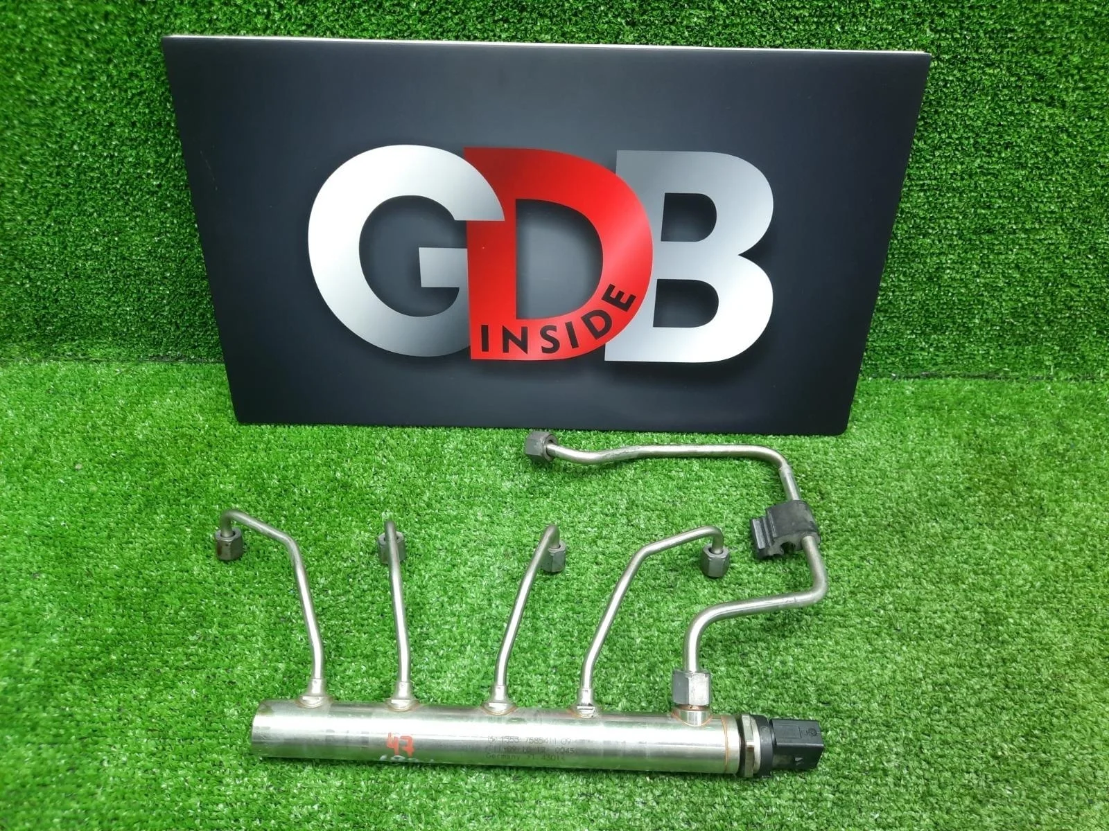 Топливная рампа Bmw 3 Series 16.01.2013 13537585411 F30 N20B20B