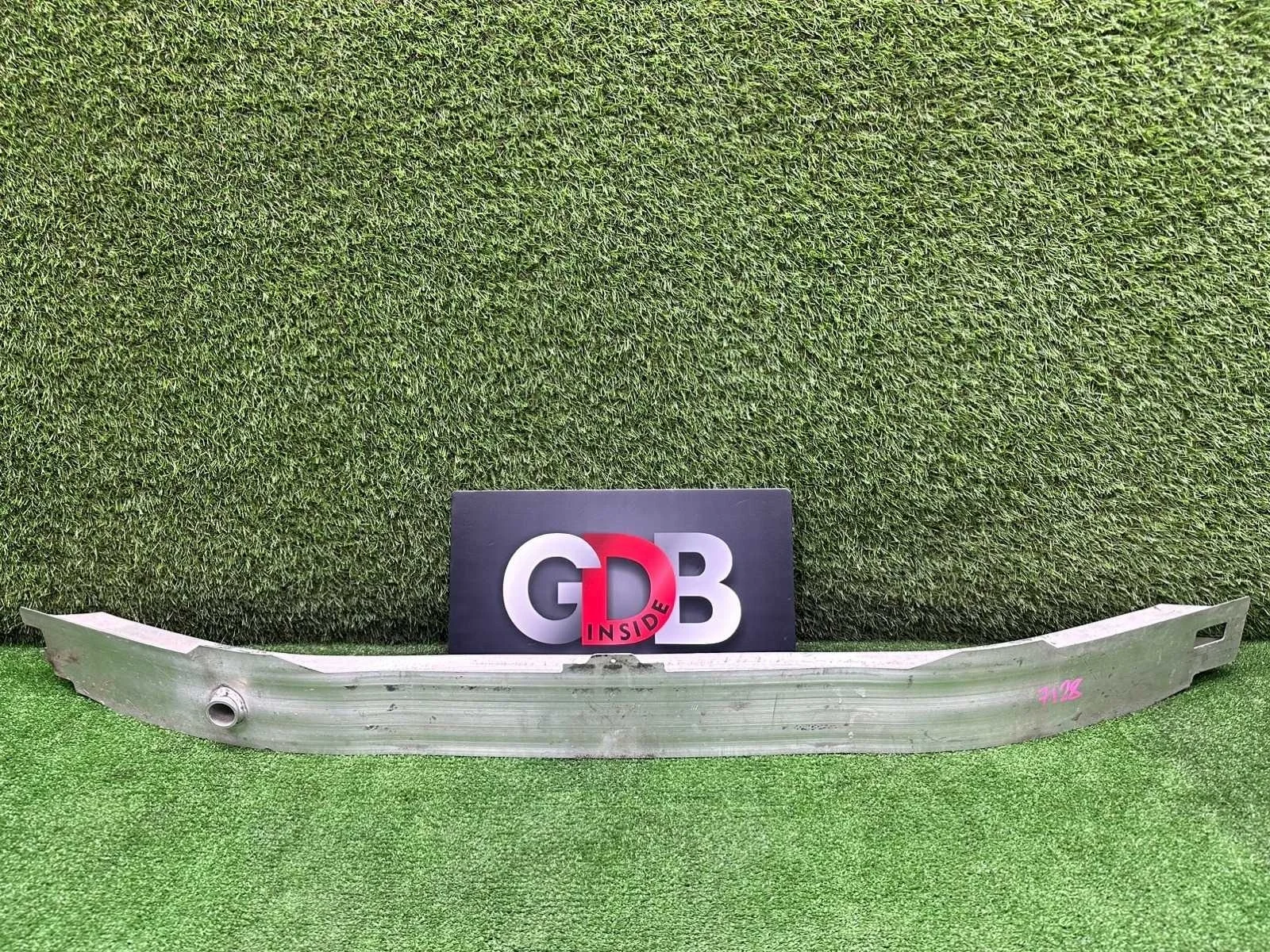 Усилитель бампера BMW 1 series 23.10.2012 51117255393 F20 N13B16A, передний