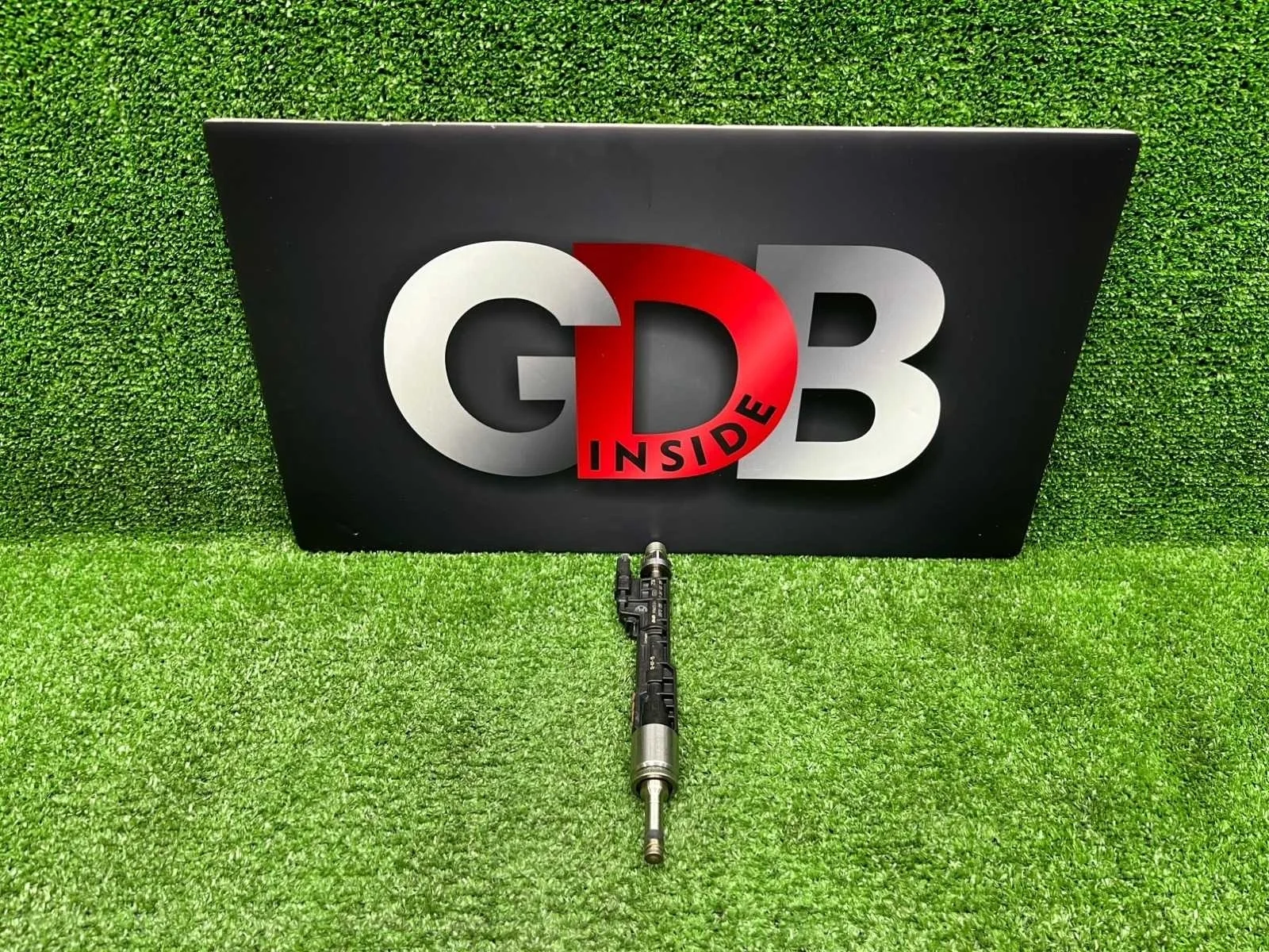 Топливная форсунка Bmw 3 Series 06.09.2012 13647597870 F30 N20B20B