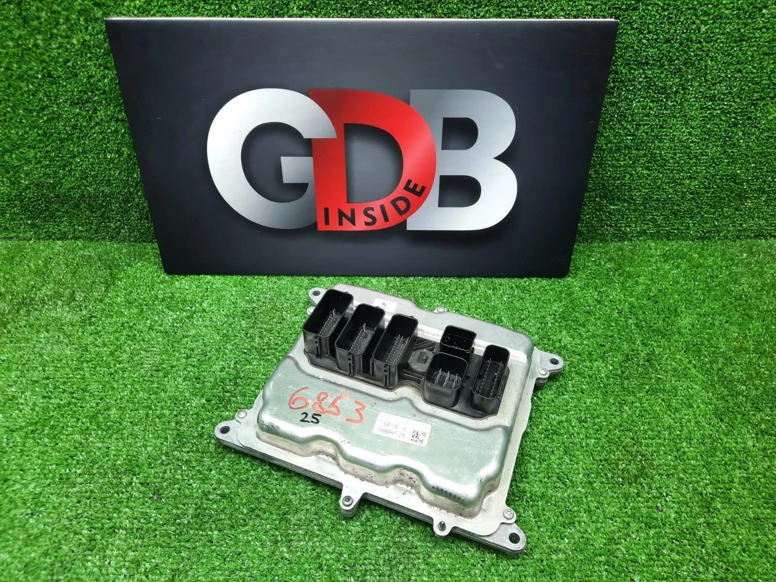 Блок управления двигателем DME BMW 1 series 28.04.2012 12148638198 F20 N13B16A