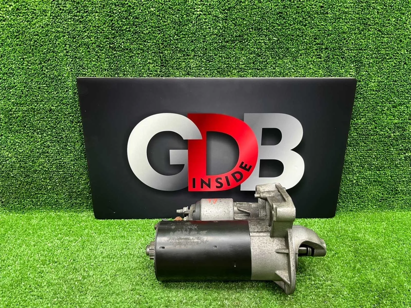 Стартер BMW 1 series 18.05.2015 12417638192 F20 N13B16A