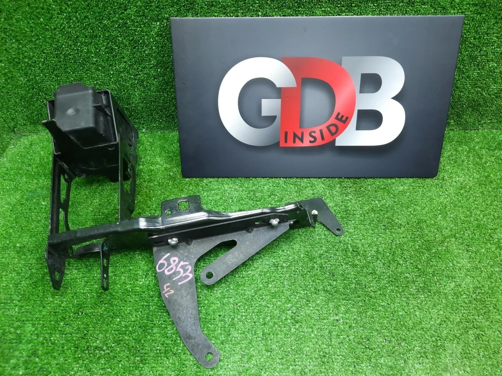 Кронштейн фары BMW 1 series 28.04.2012 51647245791 F20 N13B16A, передний левый