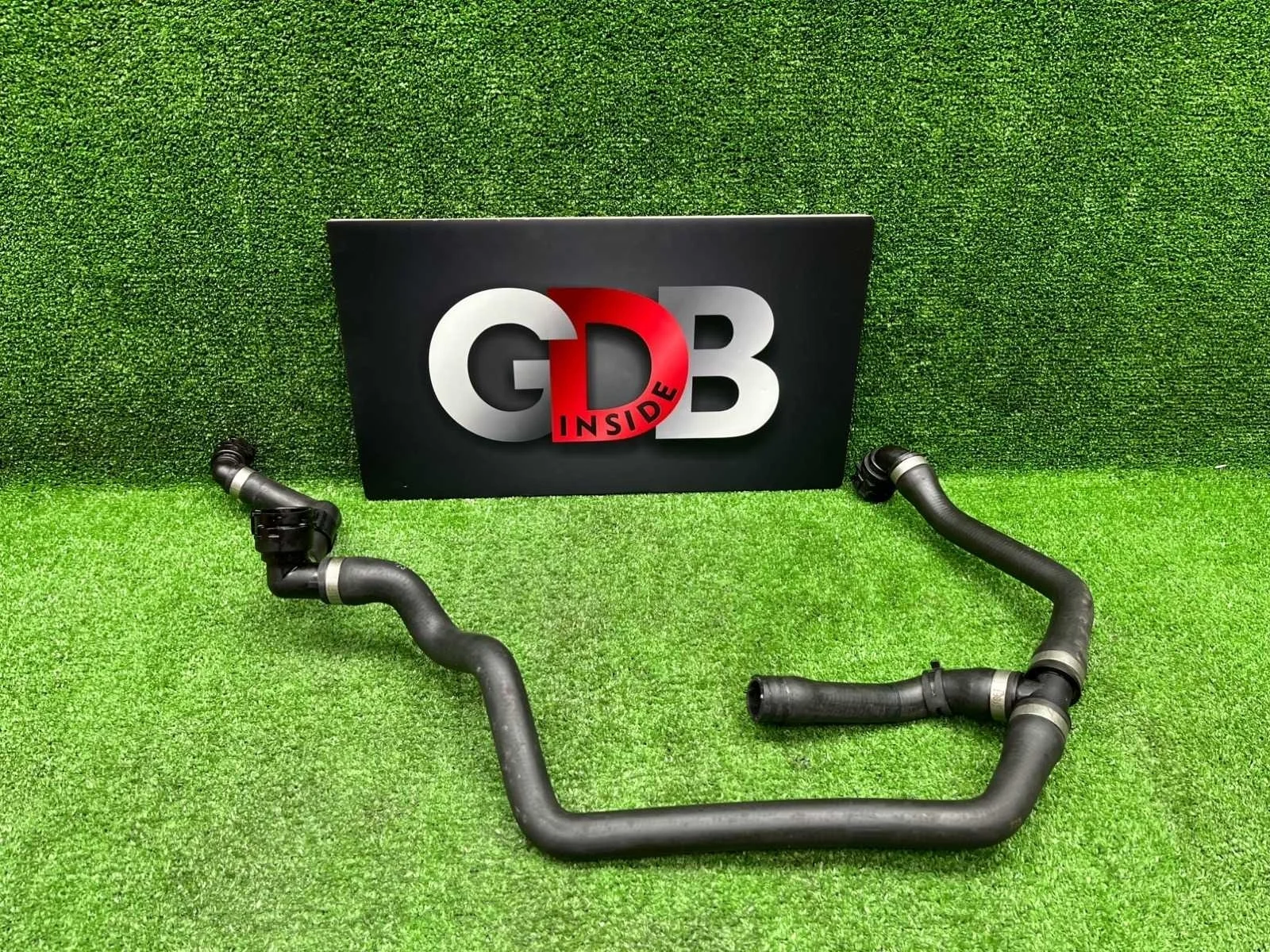 Патрубок системы охлаждения BMW 1 series 18.05.2015 17127596834 F20 N13B16A