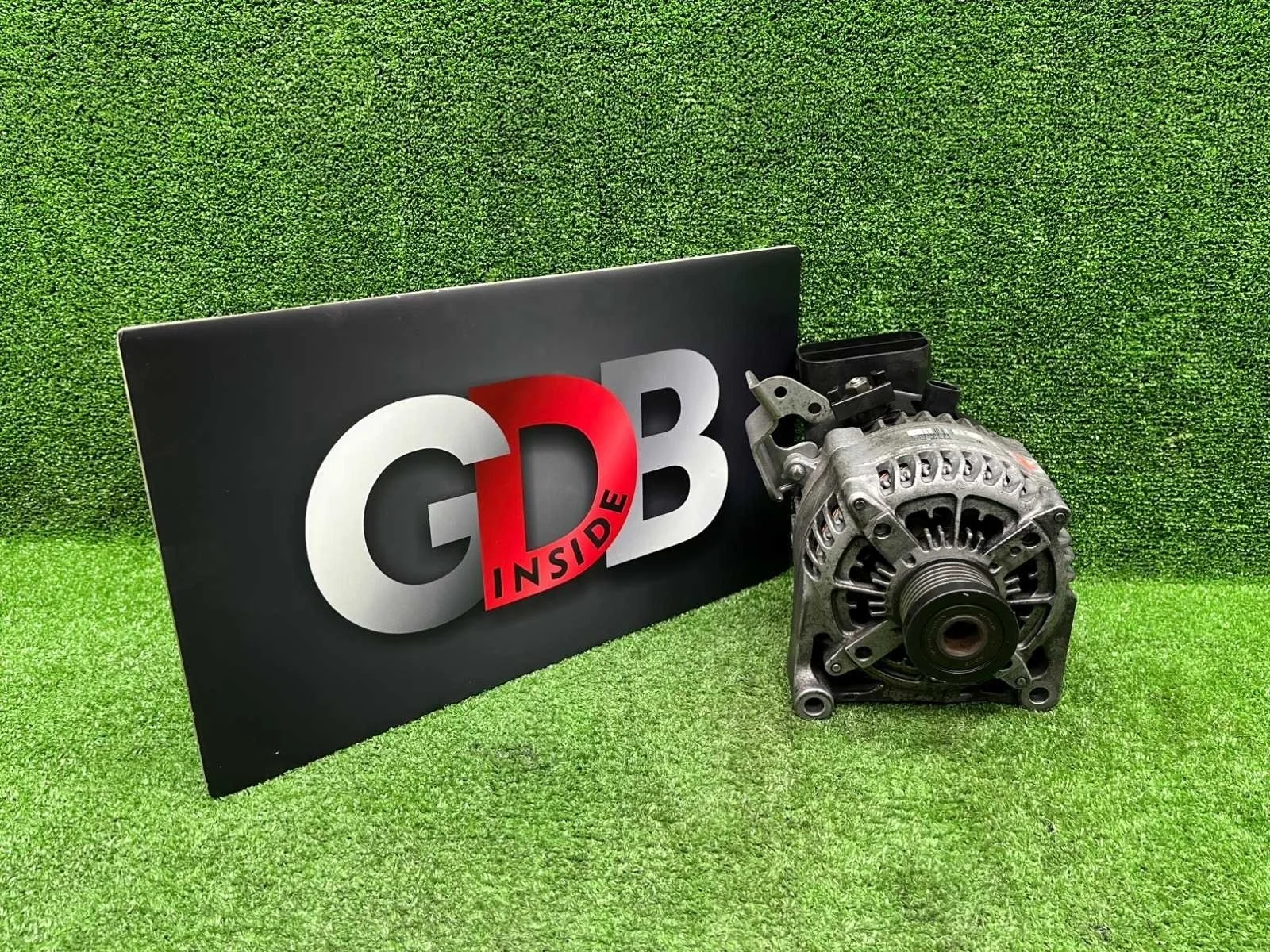 Генератор BMW 1 series 27.03.2012 12317605060 F20 N13B16A