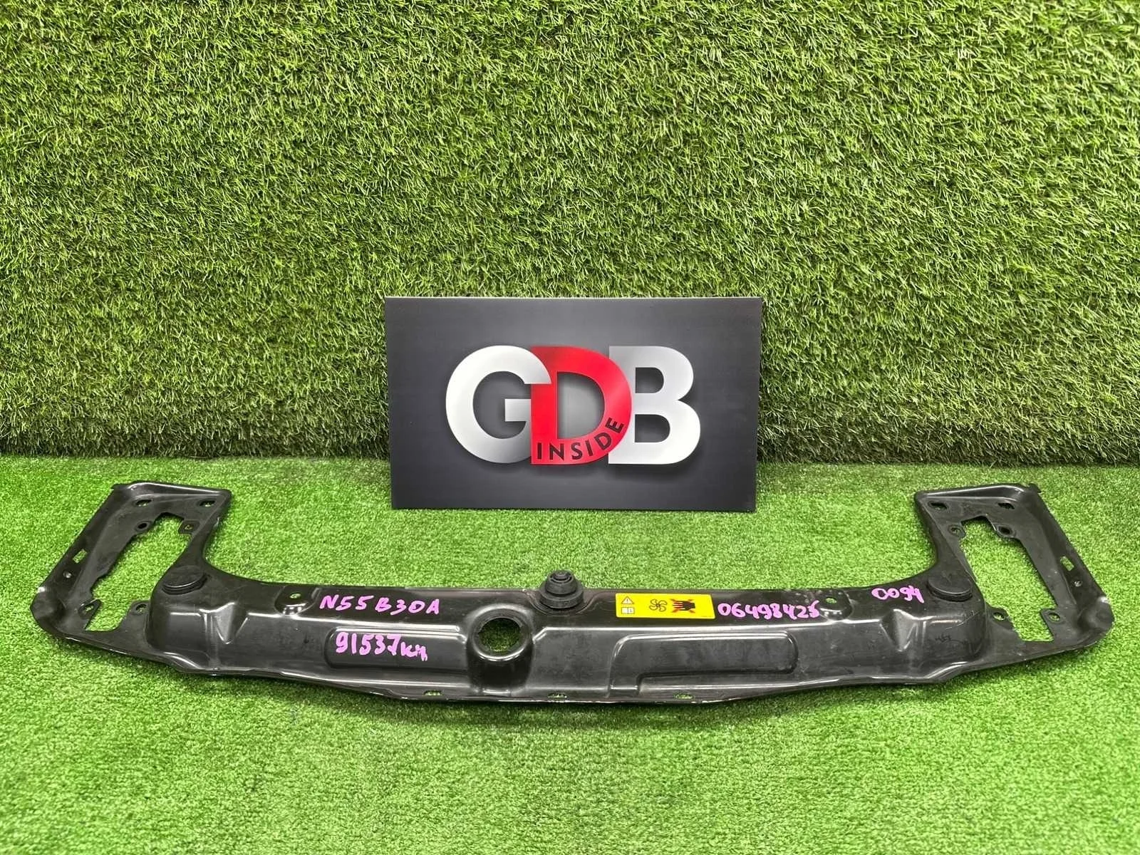 Верхняя планка телевизора Bmw 3 Series 01.02.2013 51647245786 F30 N55B30A