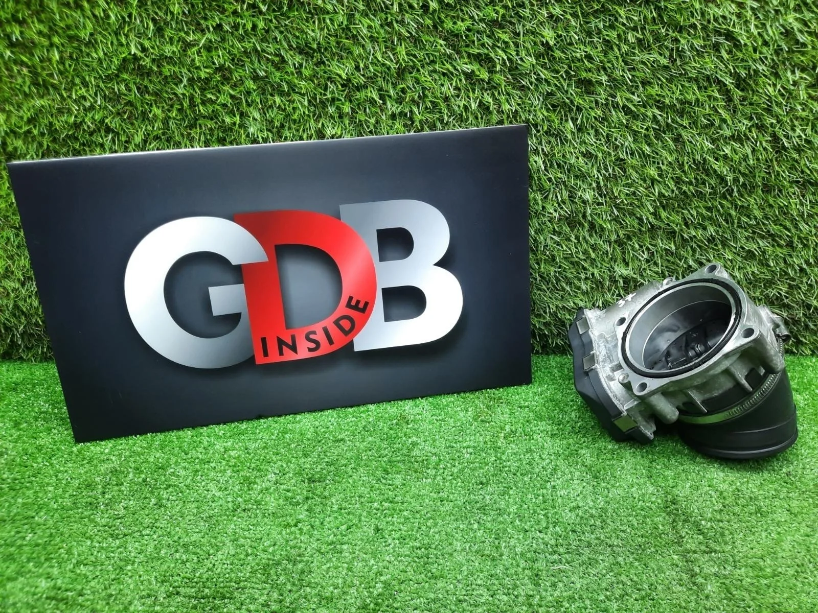 Дроссельная заслонка BMW 5 series 10.05.2010 13547556118 F10 N52B30A