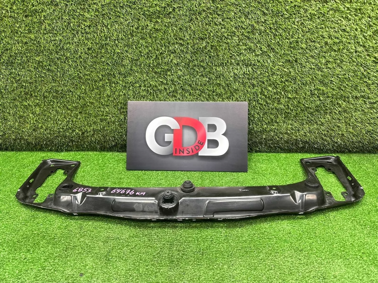 Верхняя планка телевизора Bmw 1 Series 28.04.2012 51647245786 F20 N13B16A