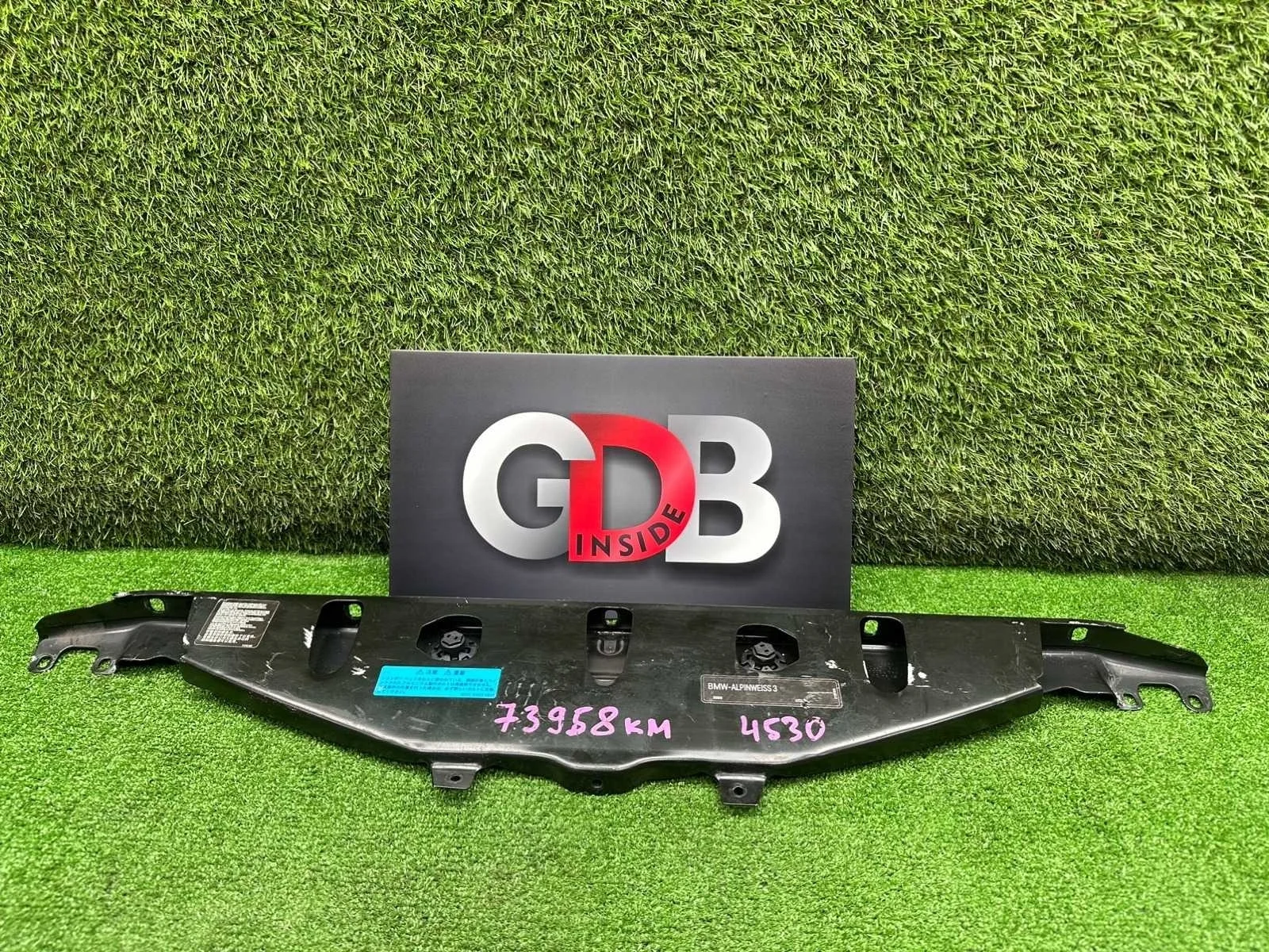 Верхняя планка телевизора BMW 5 series 18.01.2011 51647200689 F10 N52B25AF