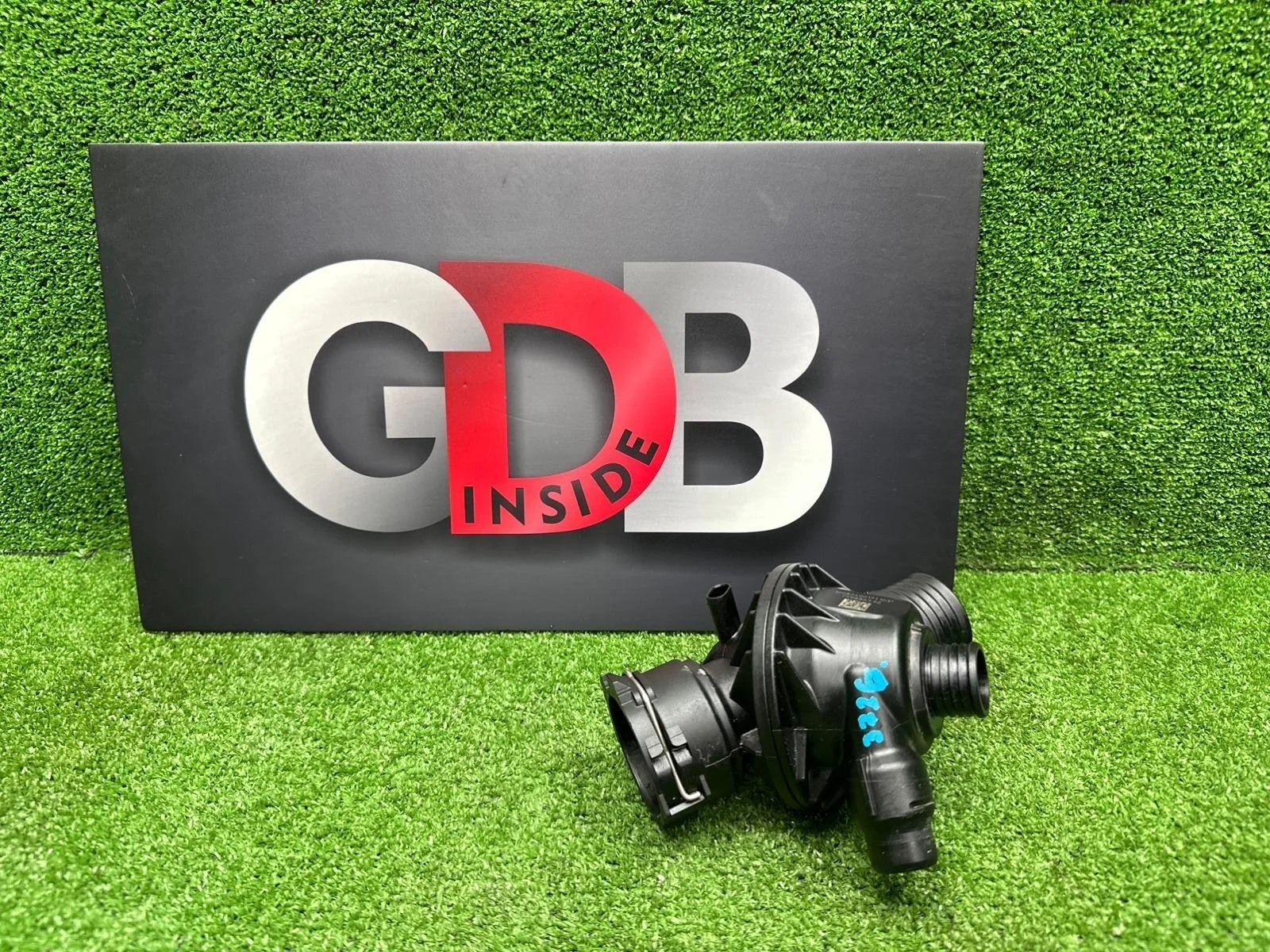 Термостат Bmw 3 Series 19.09.2012 11537598865 F30 N55B30A